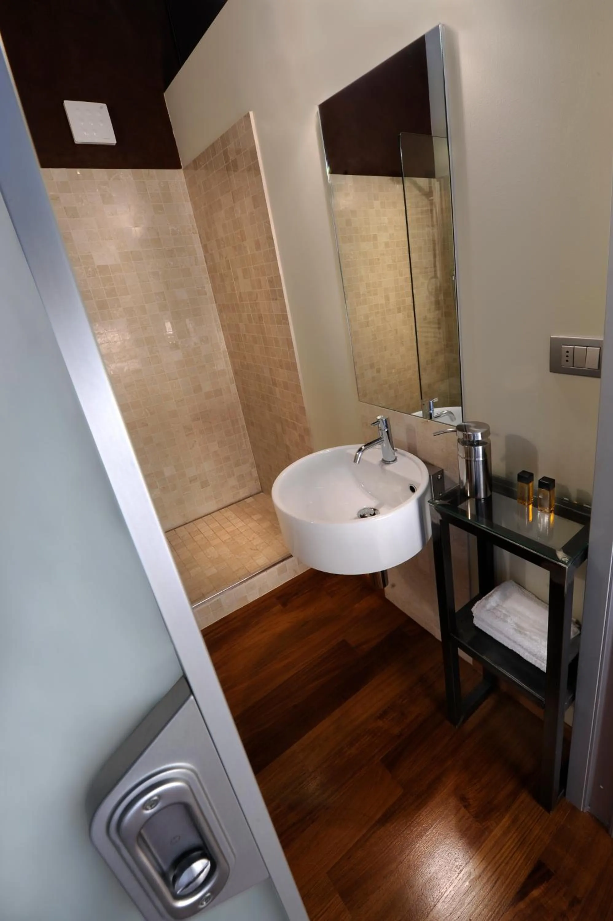Shower in B&B Terres D'Aventure Suites