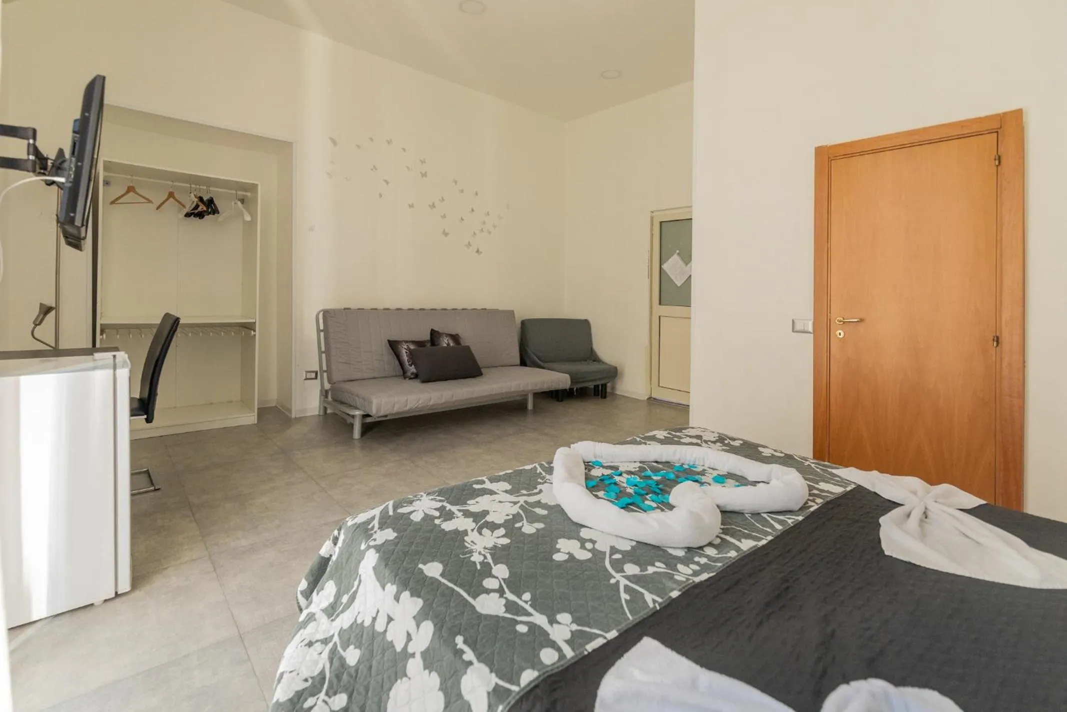 Photo of the whole room, Bed in MADB&B