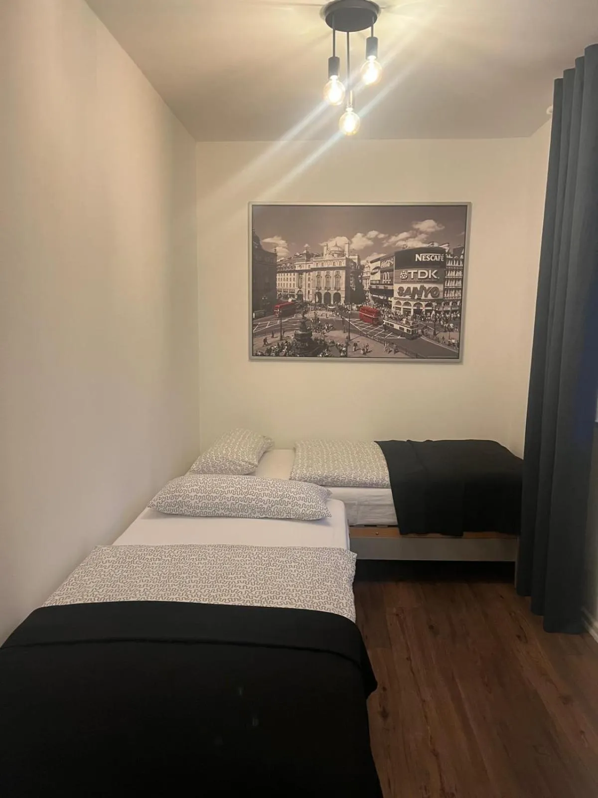 Bed in Zur Sonne "Gasthaus-Bar-Events"