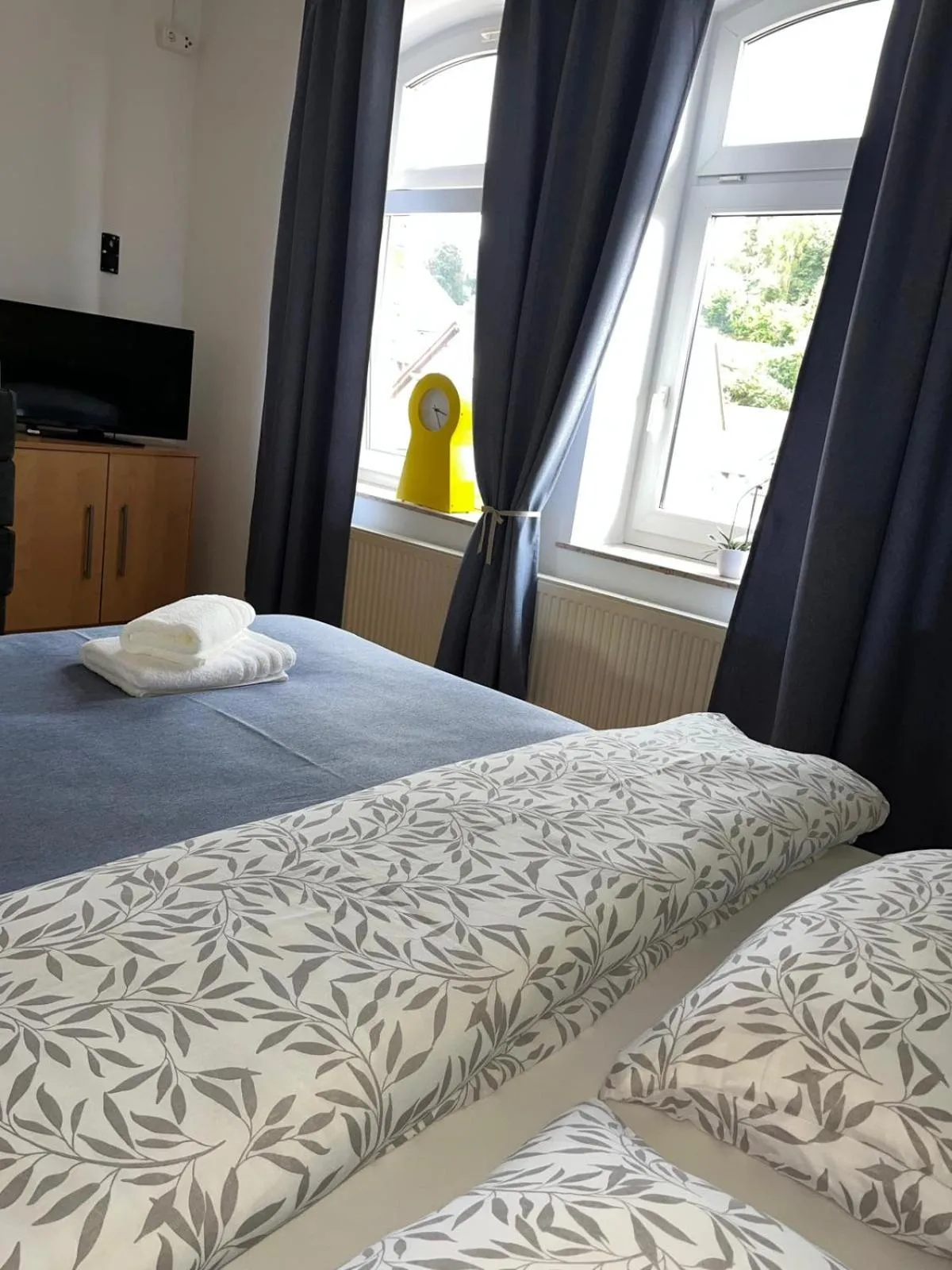 View (from property/room), Bed in Zur Sonne "Gasthaus-Bar-Events"
