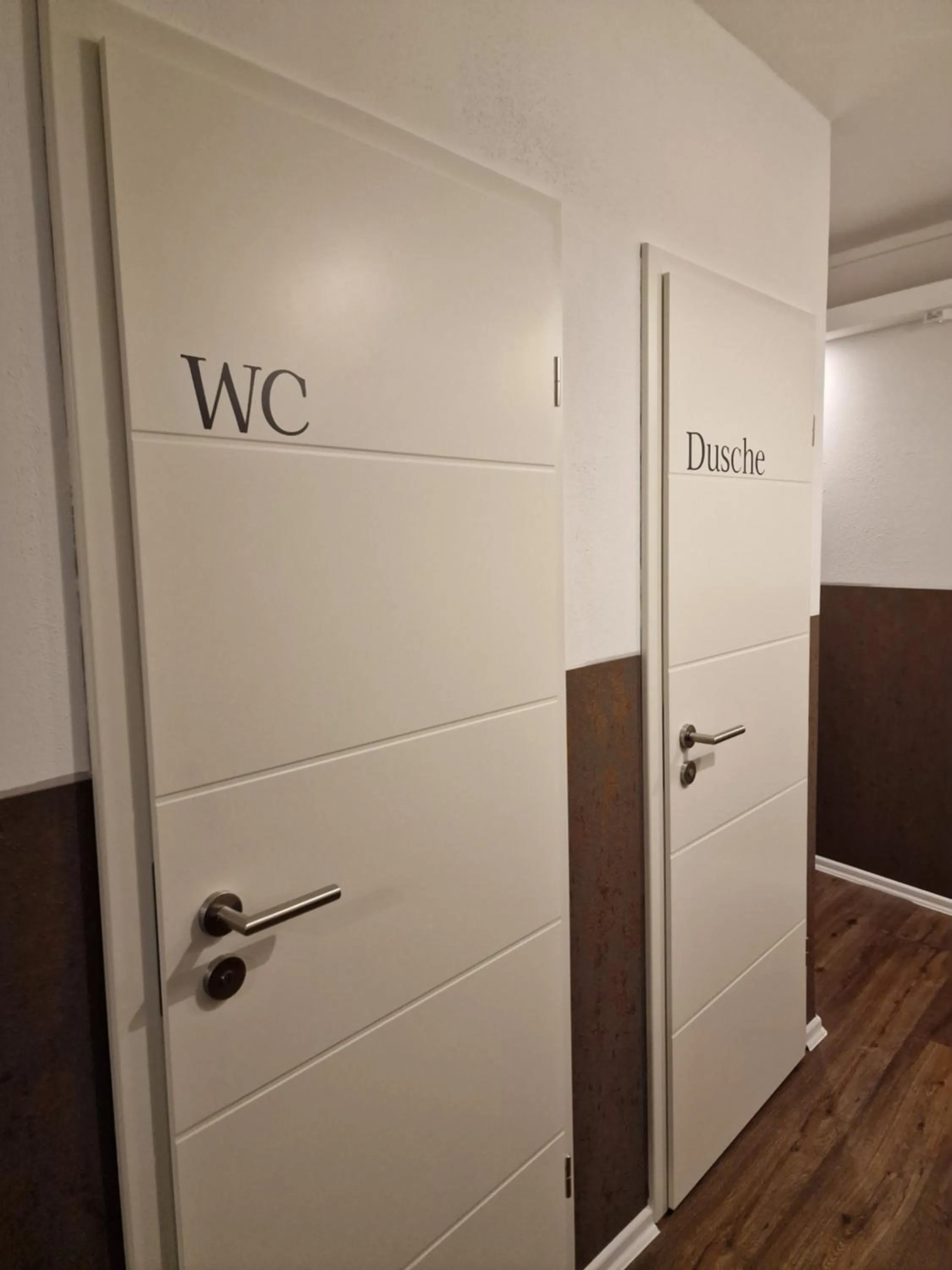 Shower in Zur Sonne "Gasthaus-Bar-Events"