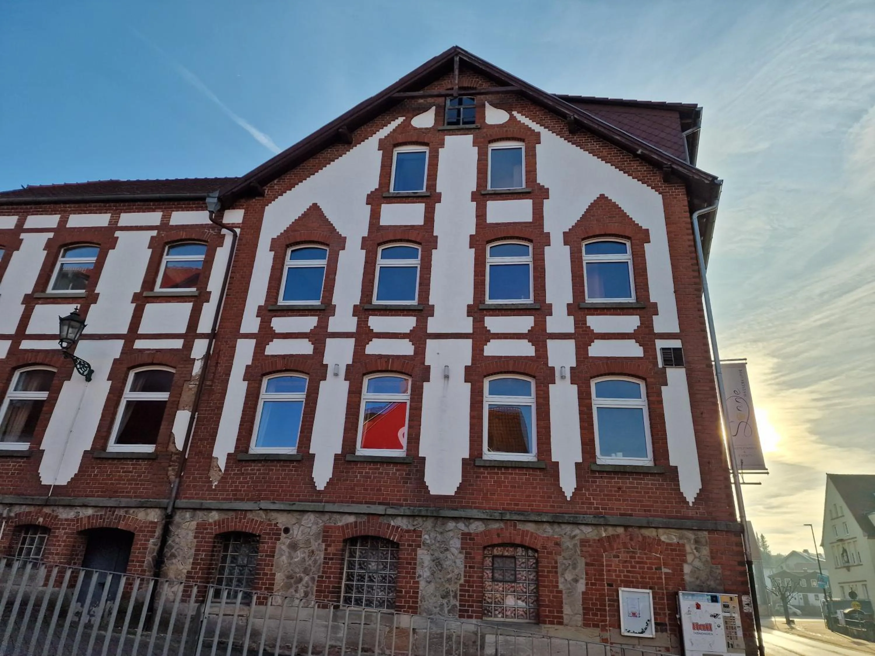 Property building in Zur Sonne "Gasthaus-Bar-Events"