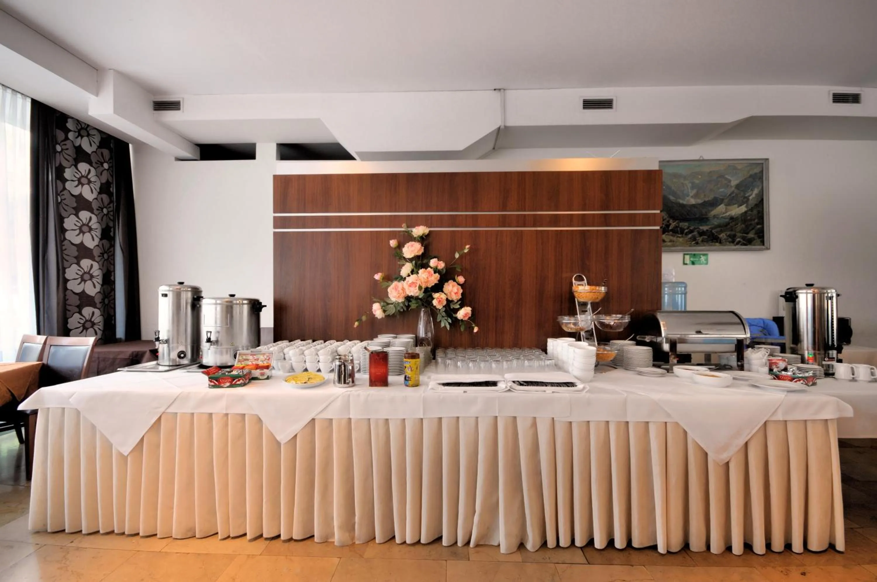 Breakfast in Kolejarz Natura Tour