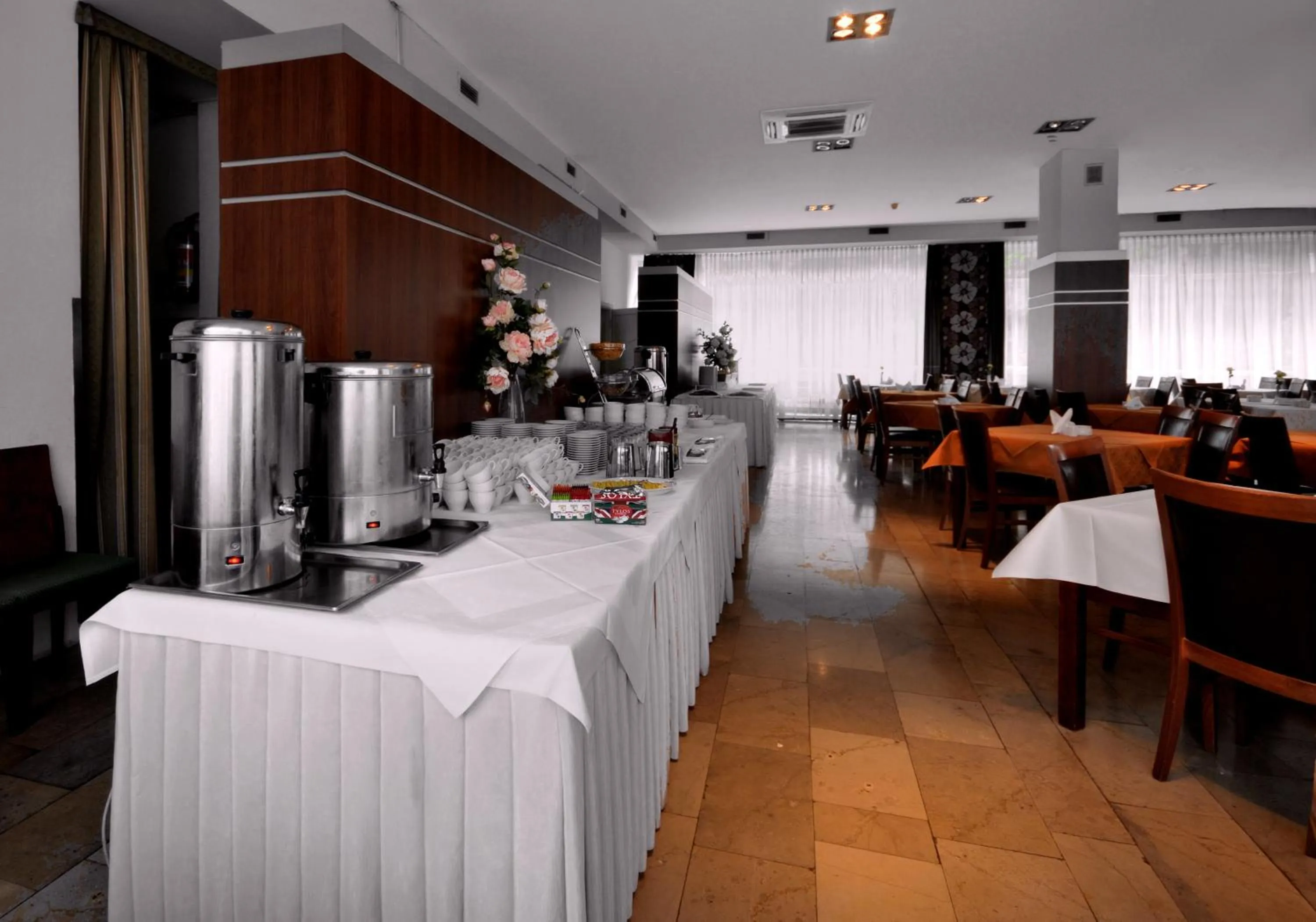 Breakfast in Kolejarz Natura Tour