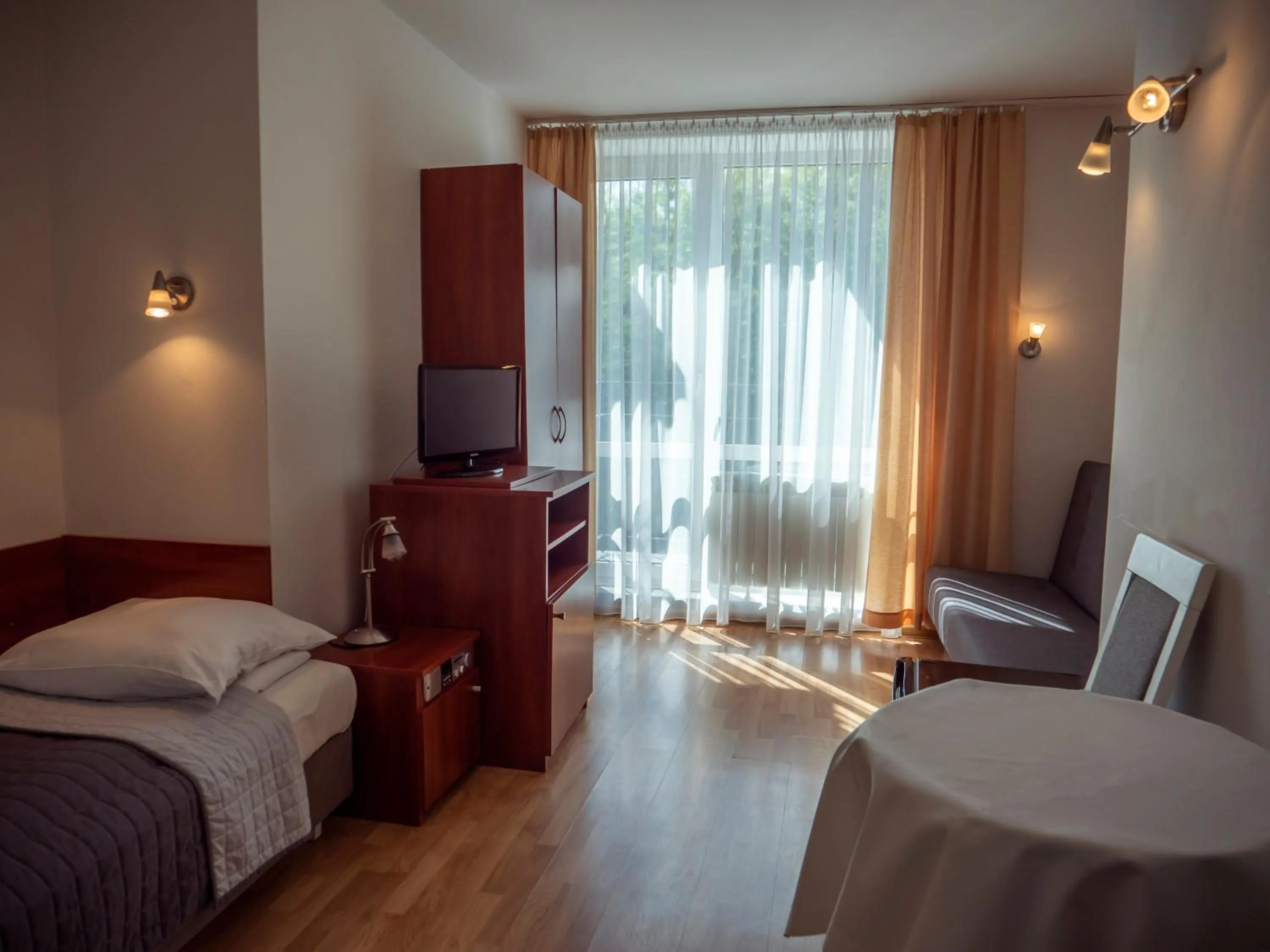Photo of the whole room, Bed in Kolejarz Natura Tour