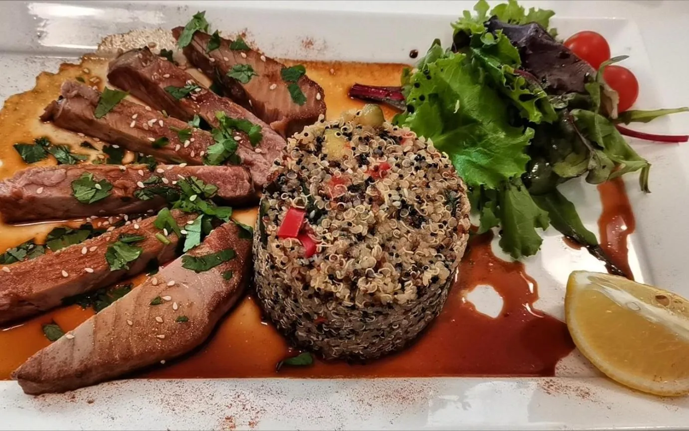 Restaurant/places to eat in Adonis Aix en Provence