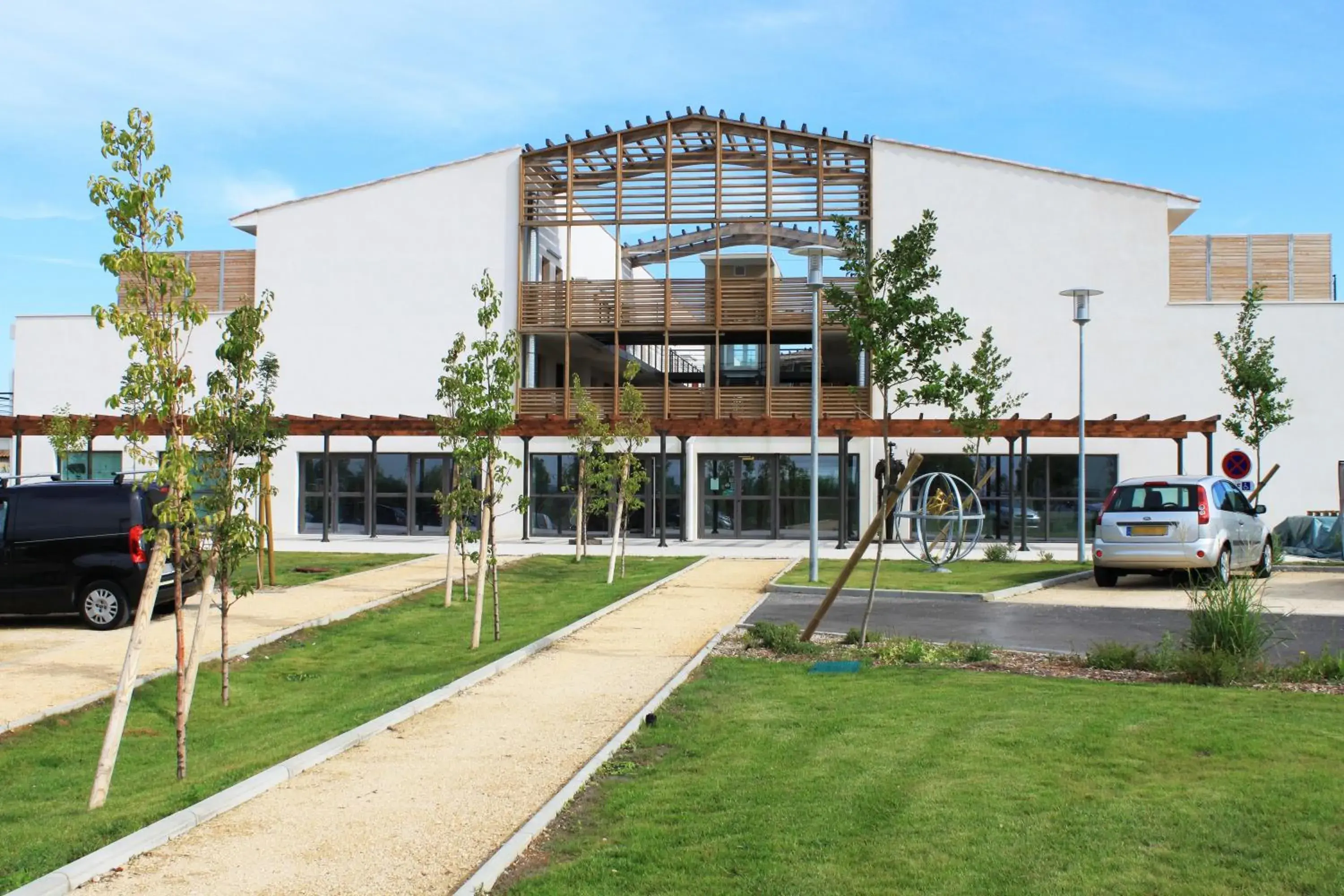 Property building in Adonis Aix en Provence Property building in Adonis Aix en Provence