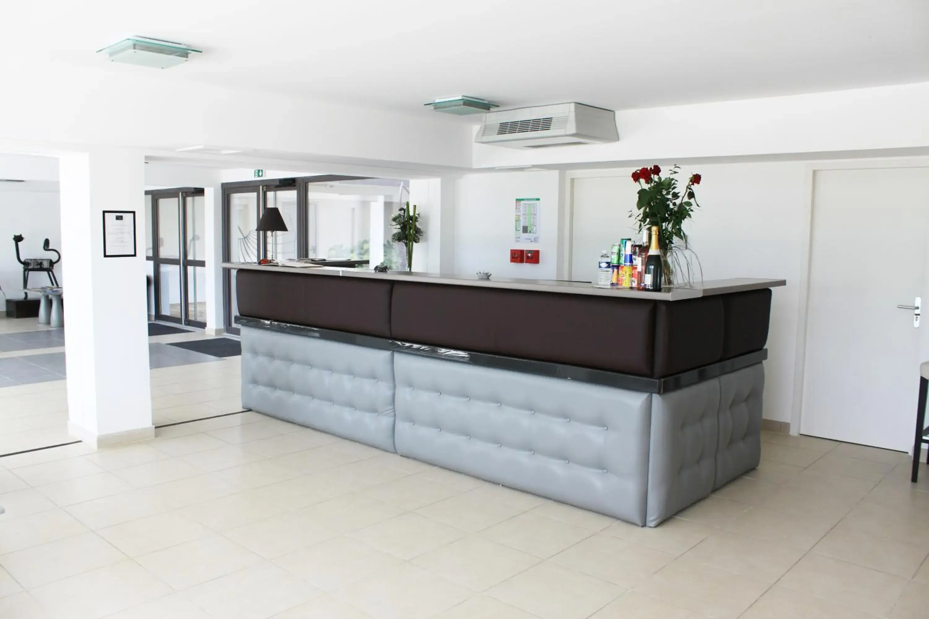 Lobby or reception in Adonis Aix en Provence Lobby or reception in Adonis Aix en Provence