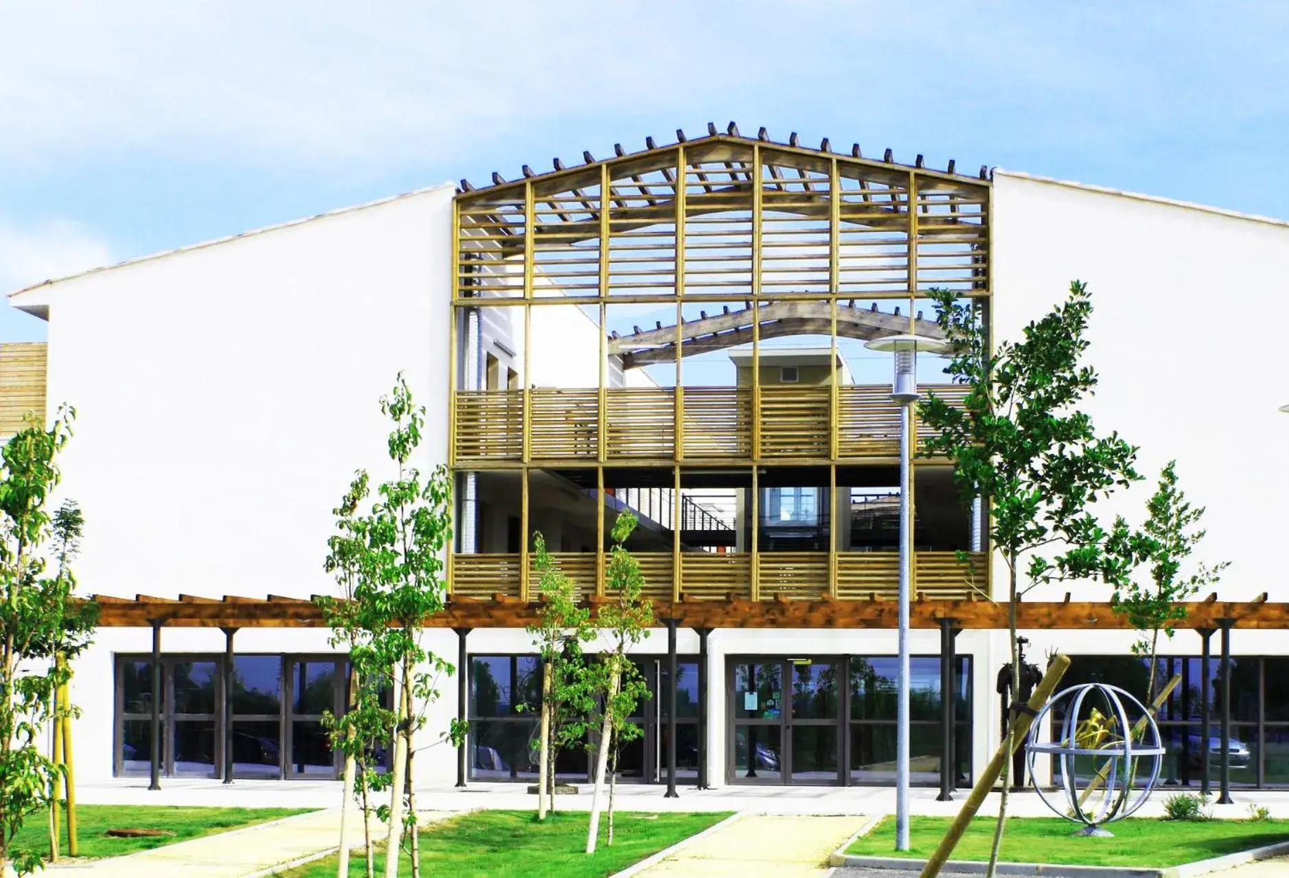 Property building in Adonis Aix en Provence Property building in Adonis Aix en Provence