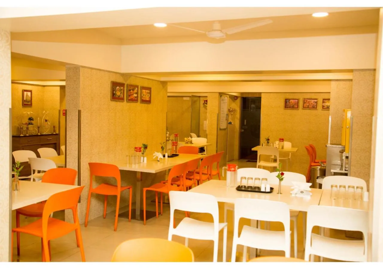 Restaurant/places to eat in Ashok Deluxe Apartments, Marol Andheri East