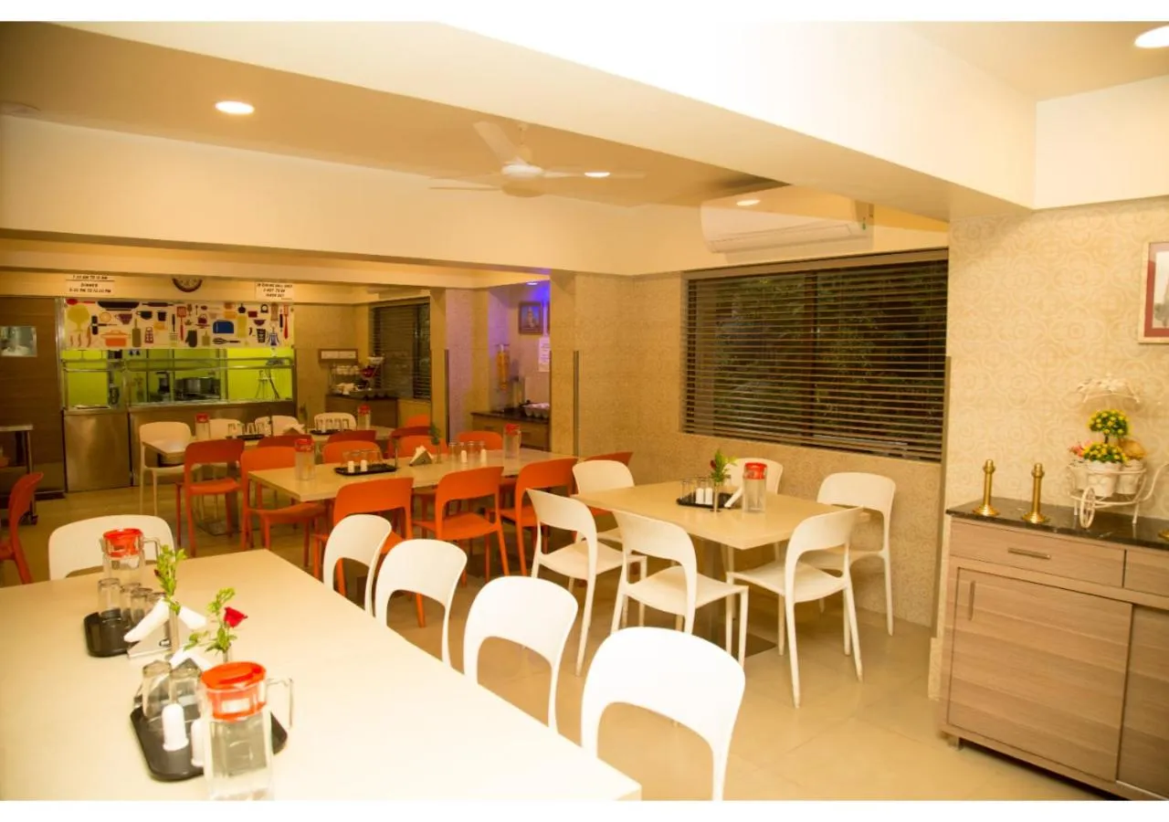 Restaurant/places to eat in Ashok Deluxe Apartments, Marol Andheri East