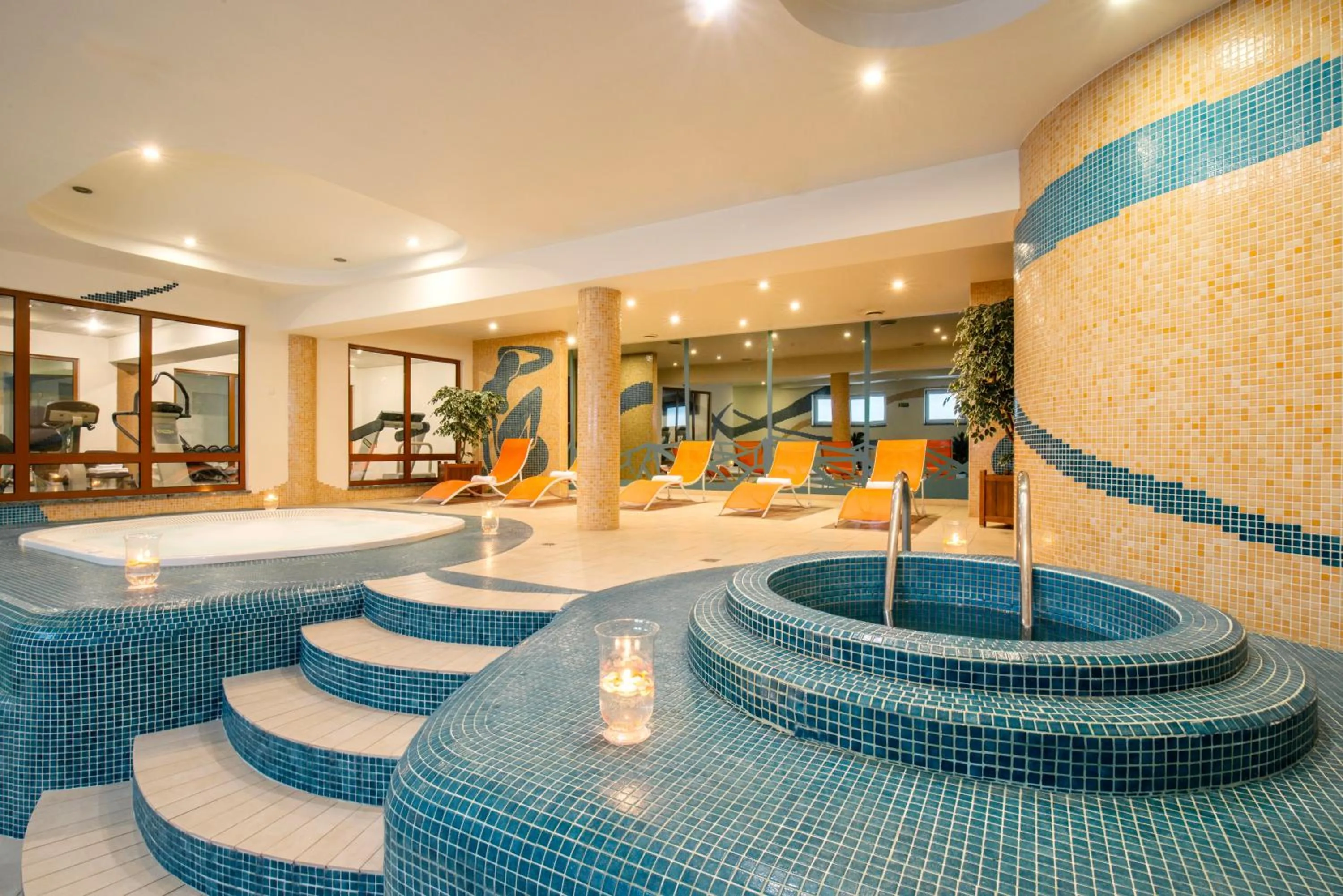 Hot Tub in ibis Styles Warszawa West