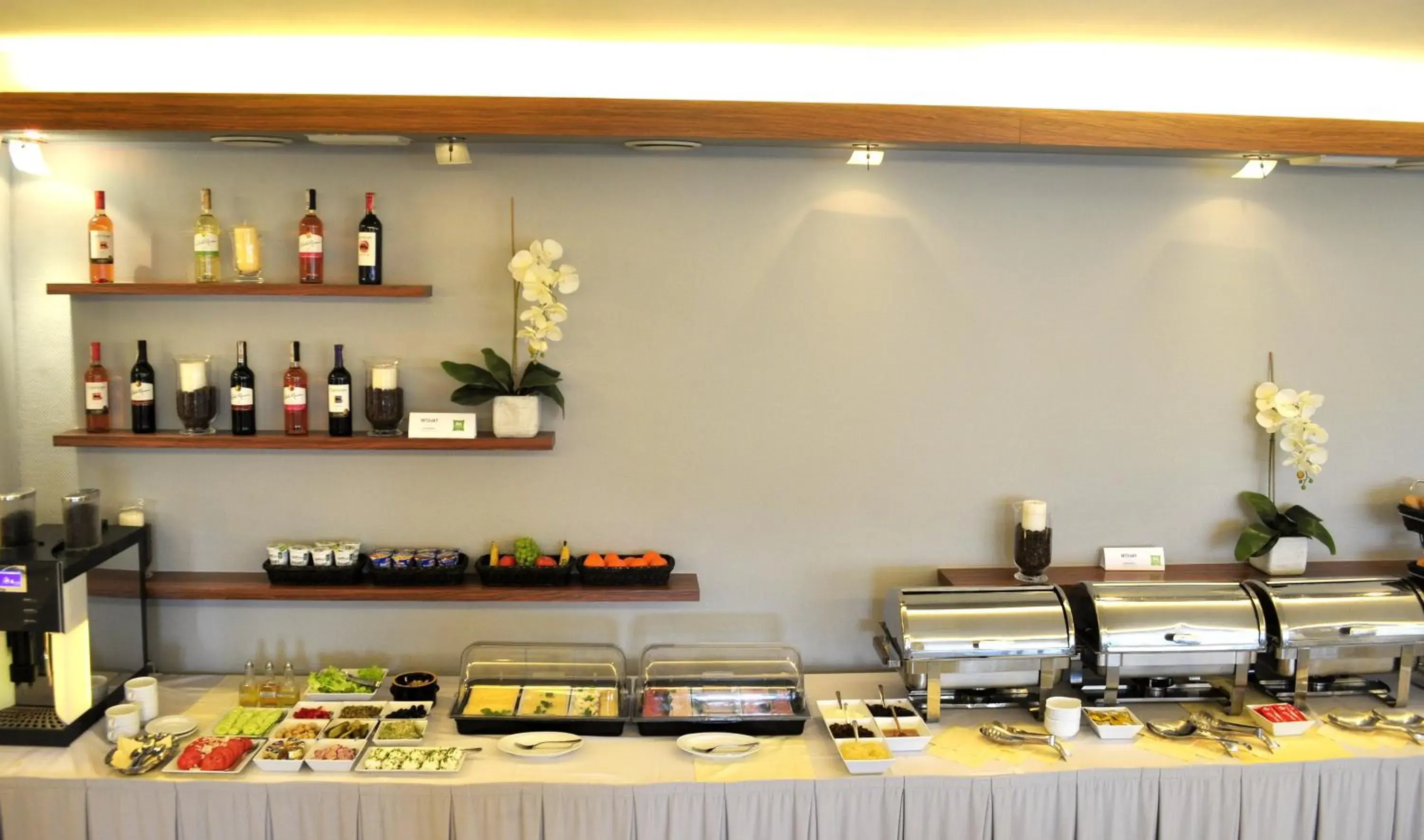 Restaurant/places to eat in ibis Styles Warszawa West Restaurant/places to eat in ibis Styles Warszawa West