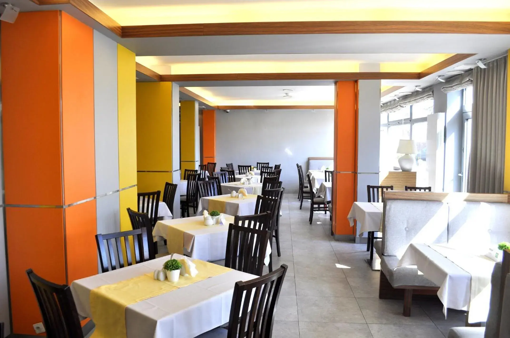 Restaurant/places to eat in ibis Styles Warszawa West Restaurant/places to eat in ibis Styles Warszawa West