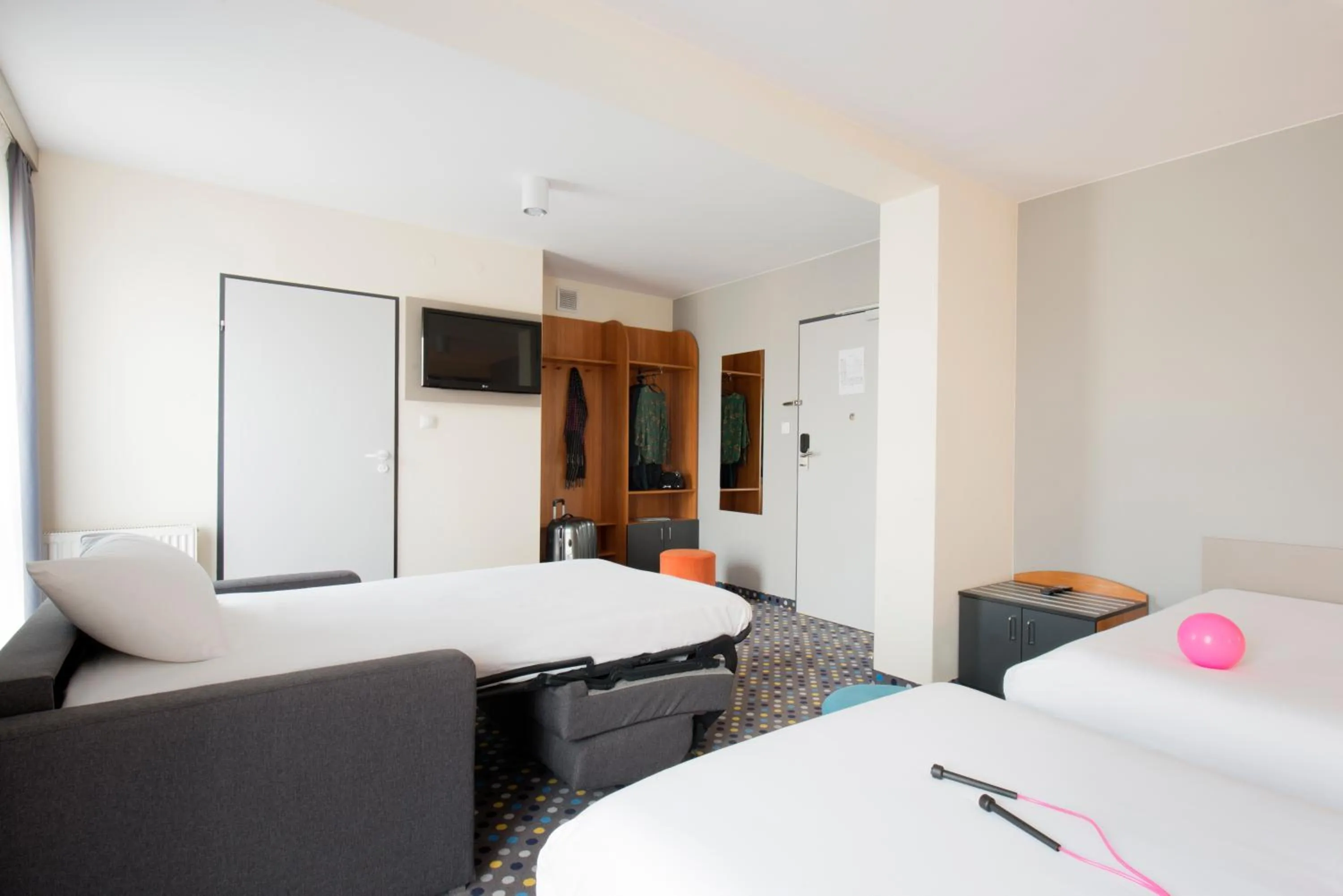 Photo of the whole room, Bed in ibis Styles Warszawa West