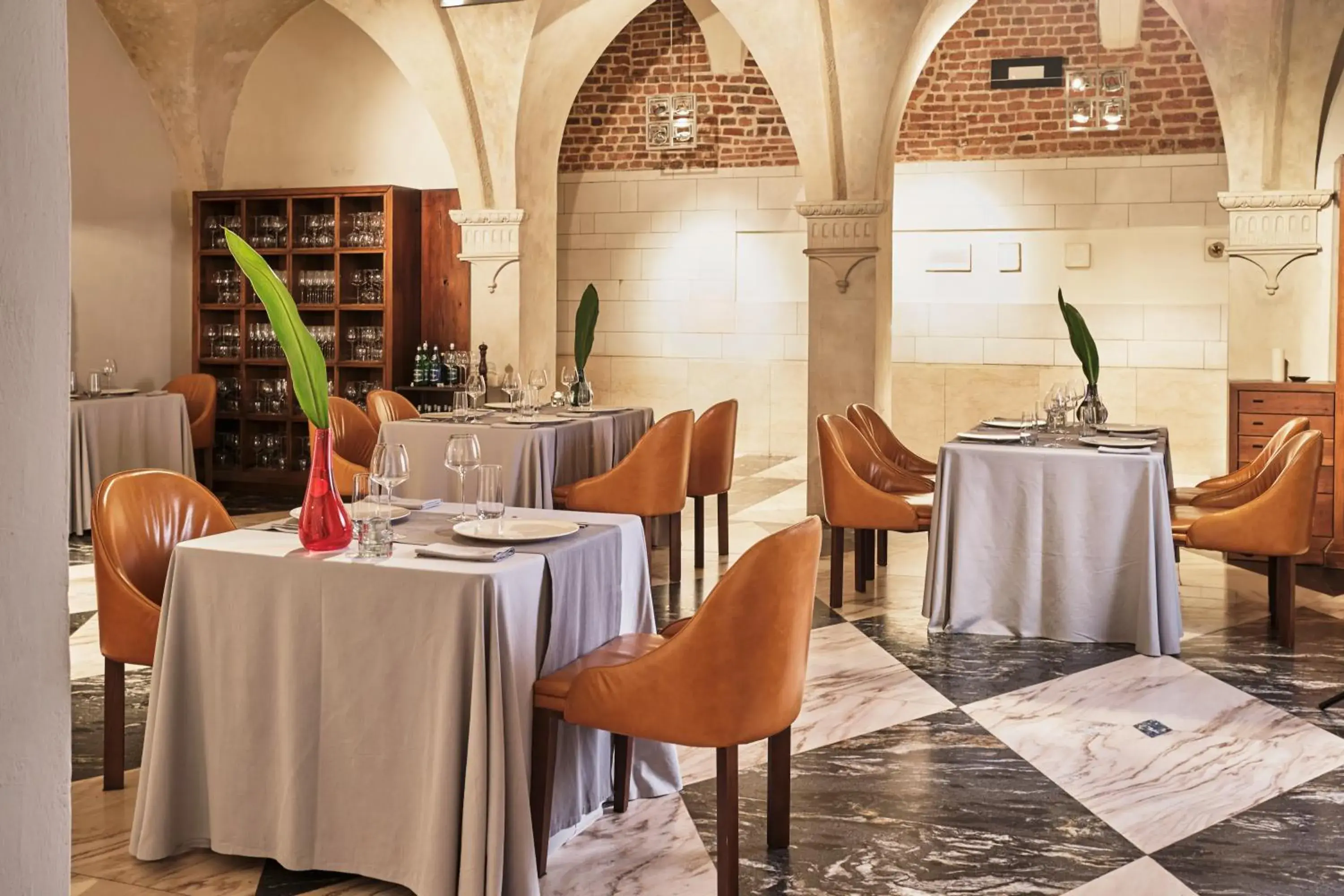 Restaurant/places to eat in Hotel Stary Restaurant/places to eat in Hotel Stary