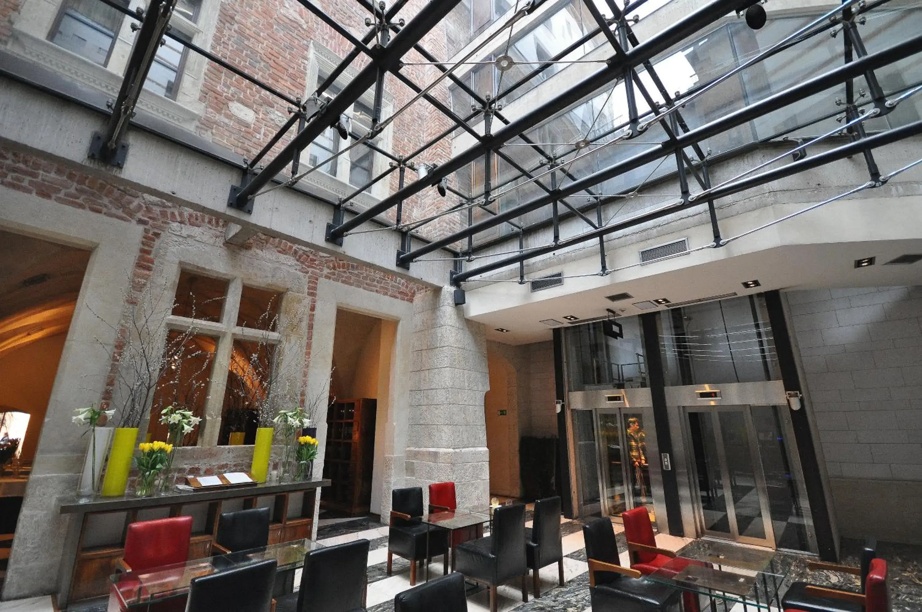 Lobby or reception in Hotel Stary Lobby or reception in Hotel Stary