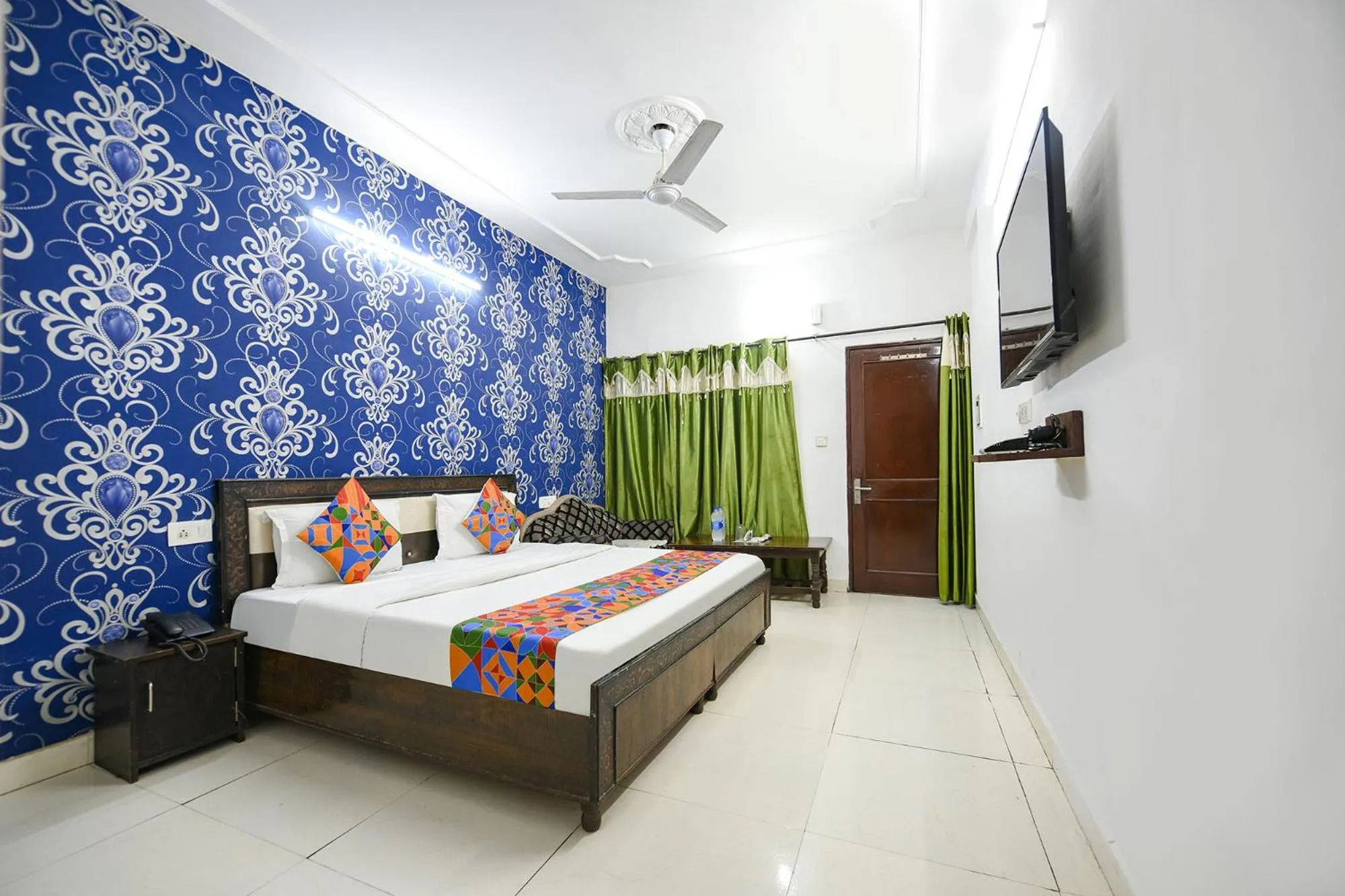 Bed in Via Diamond Sector 45