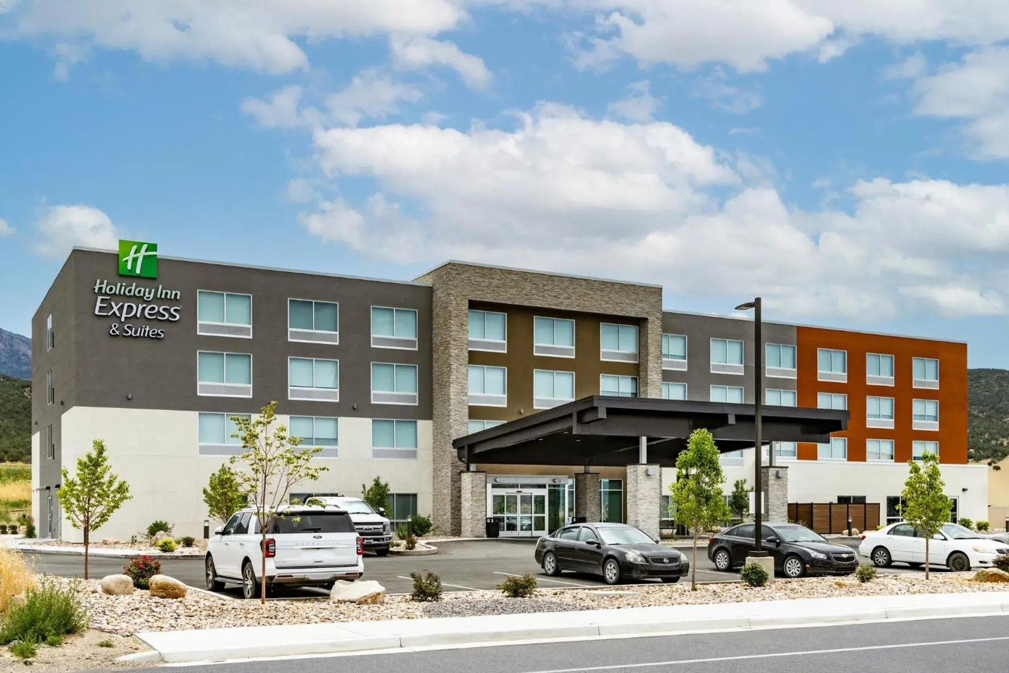 Property building in Holiday Inn Express & Suites - Nephi by IHG Property building in Holiday Inn Express & Suites - Nephi by IHG