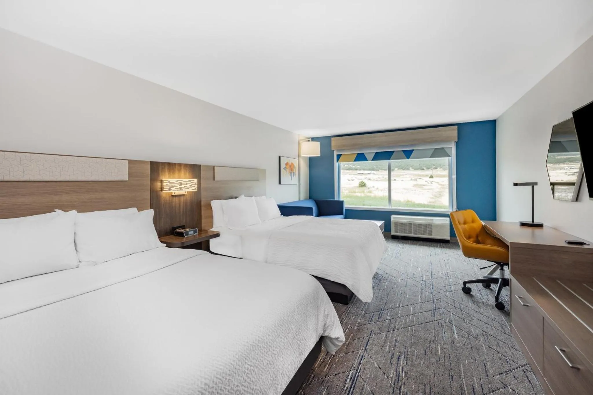 Photo of the whole room, Bed in Holiday Inn Express & Suites - Nephi by IHG