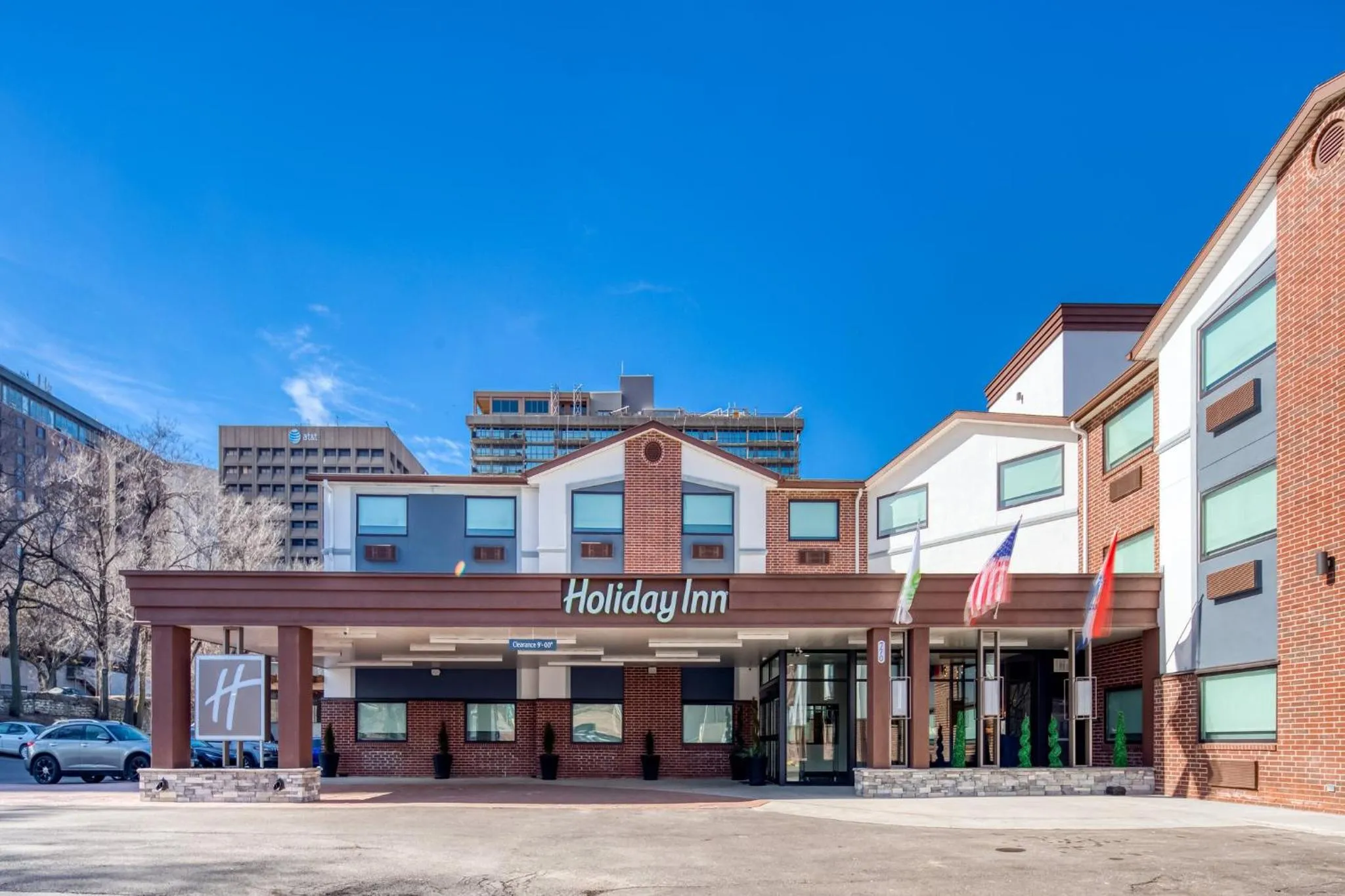 Property building in Holiday Inn Kansas City - Downtown by IHG