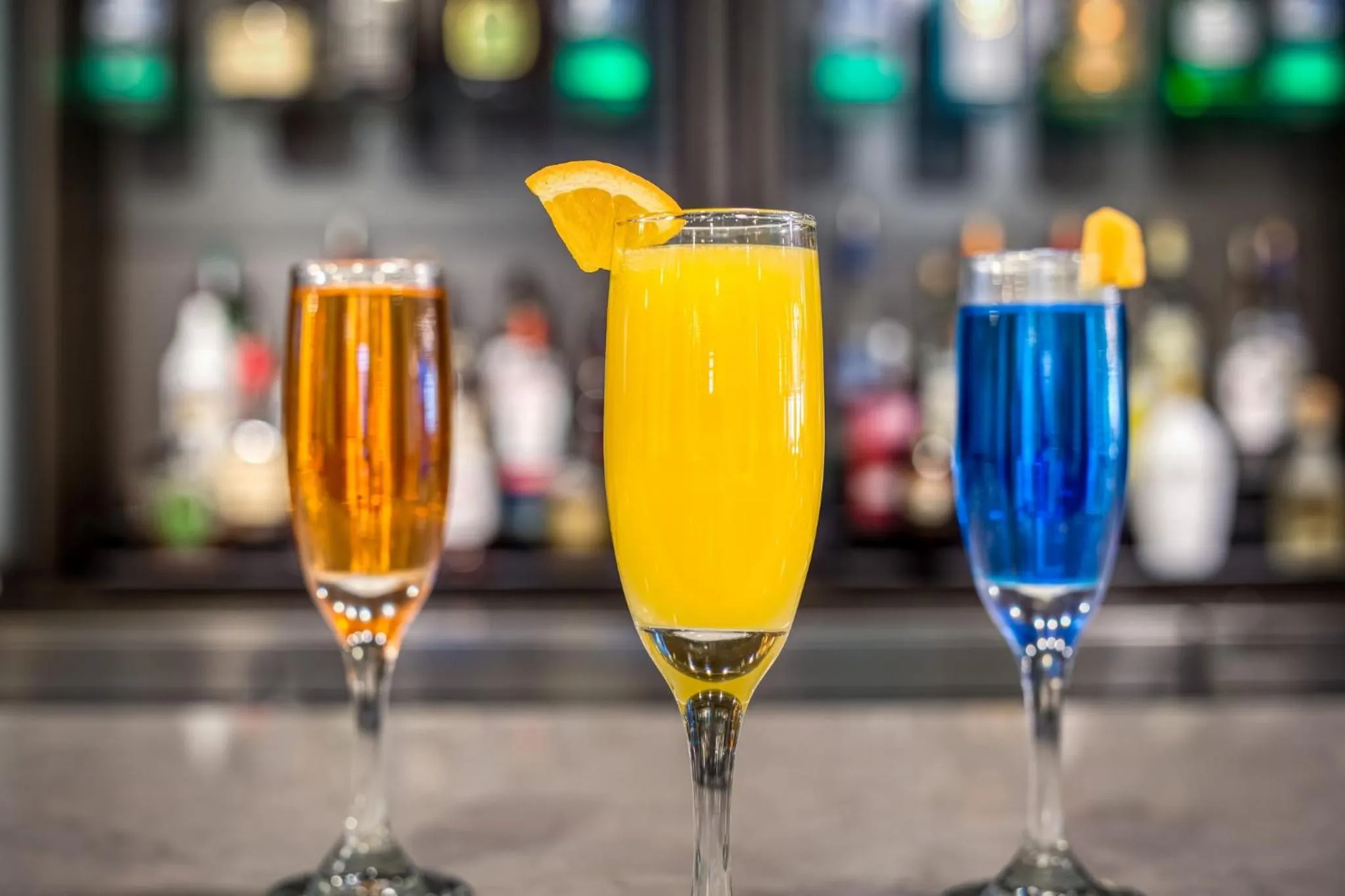 Lounge or bar in Holiday Inn Kansas City - Downtown by IHG