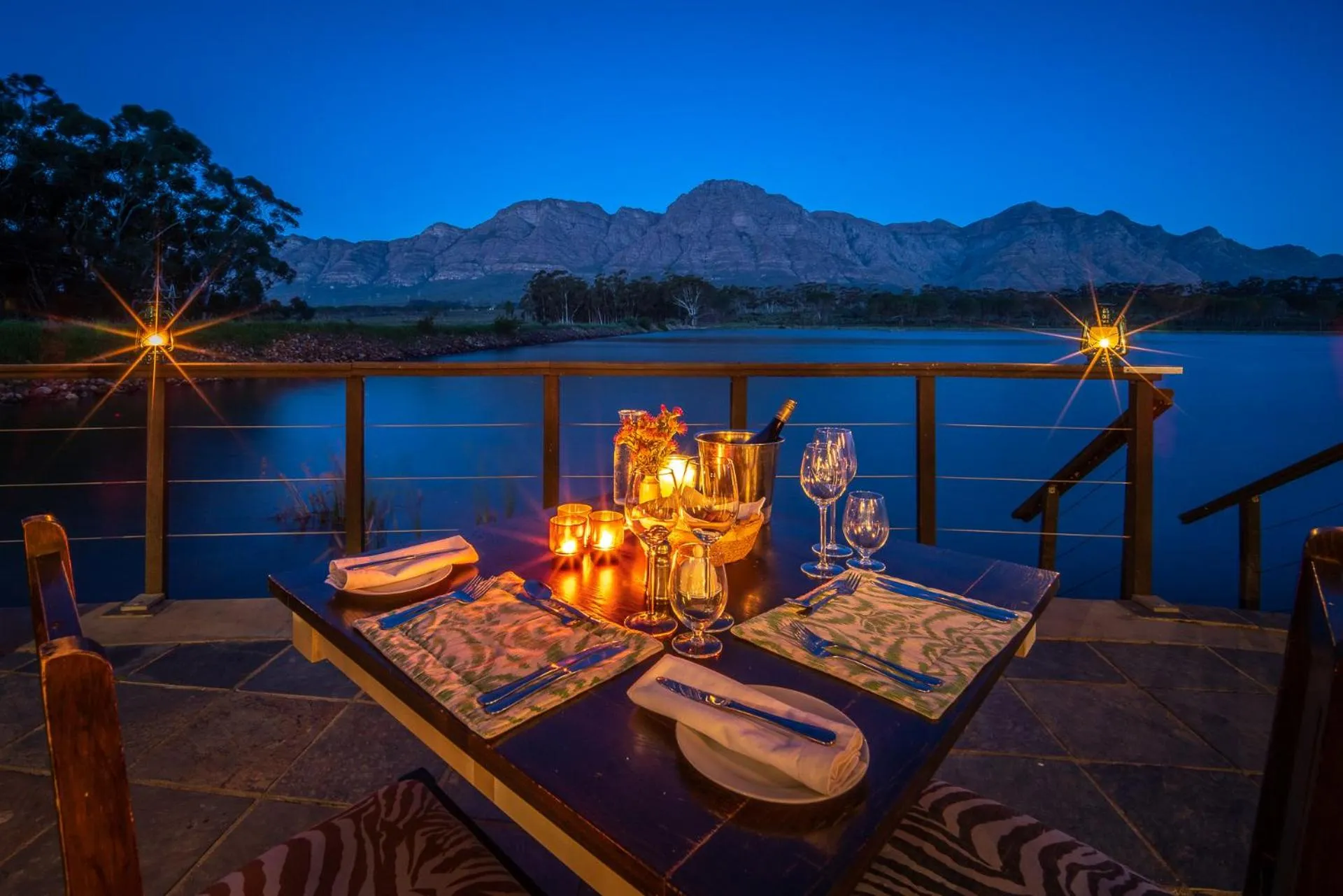 Restaurant/places to eat in Bartholomeus Klip Farmhouse