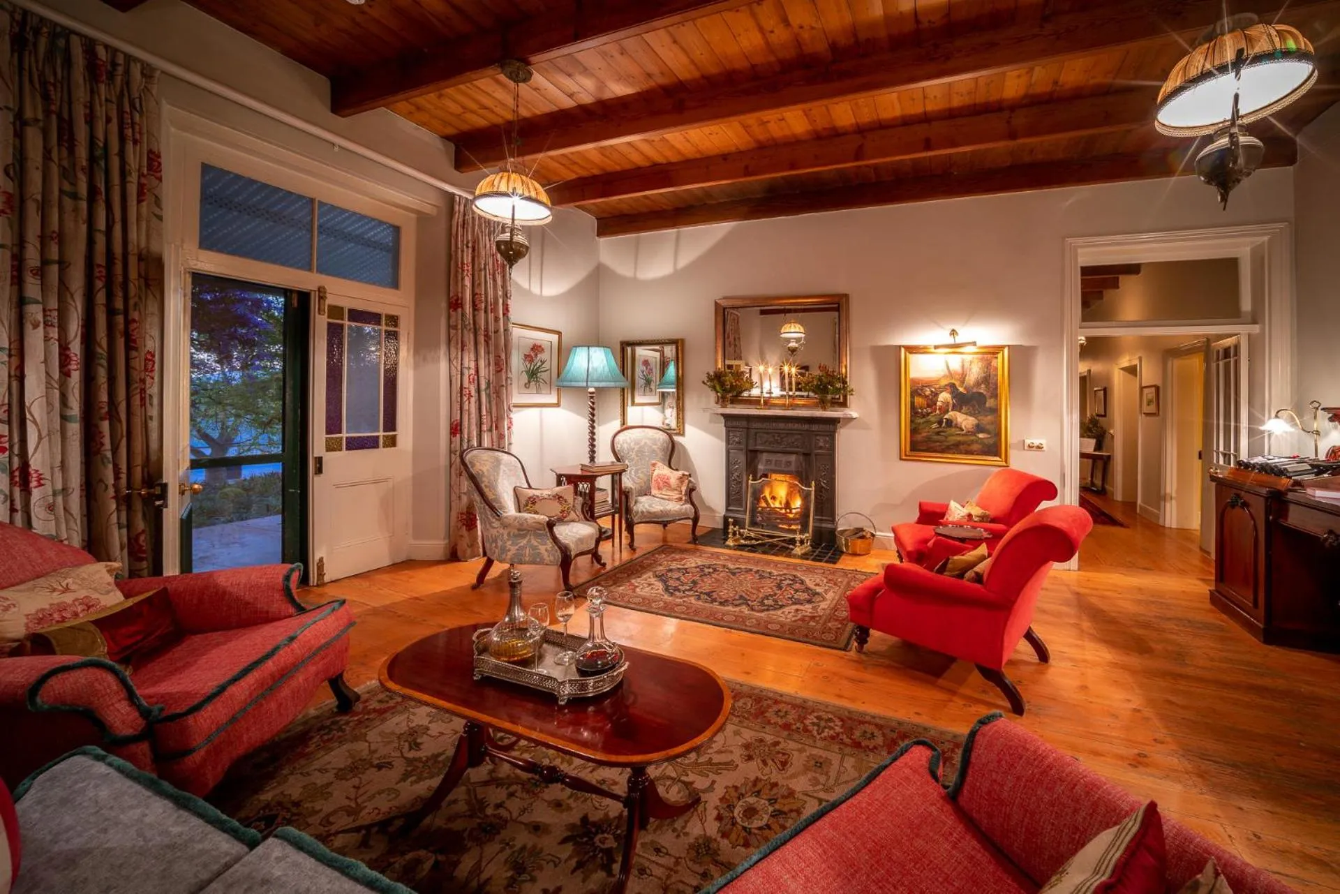 Communal lounge/ TV room in Bartholomeus Klip Farmhouse