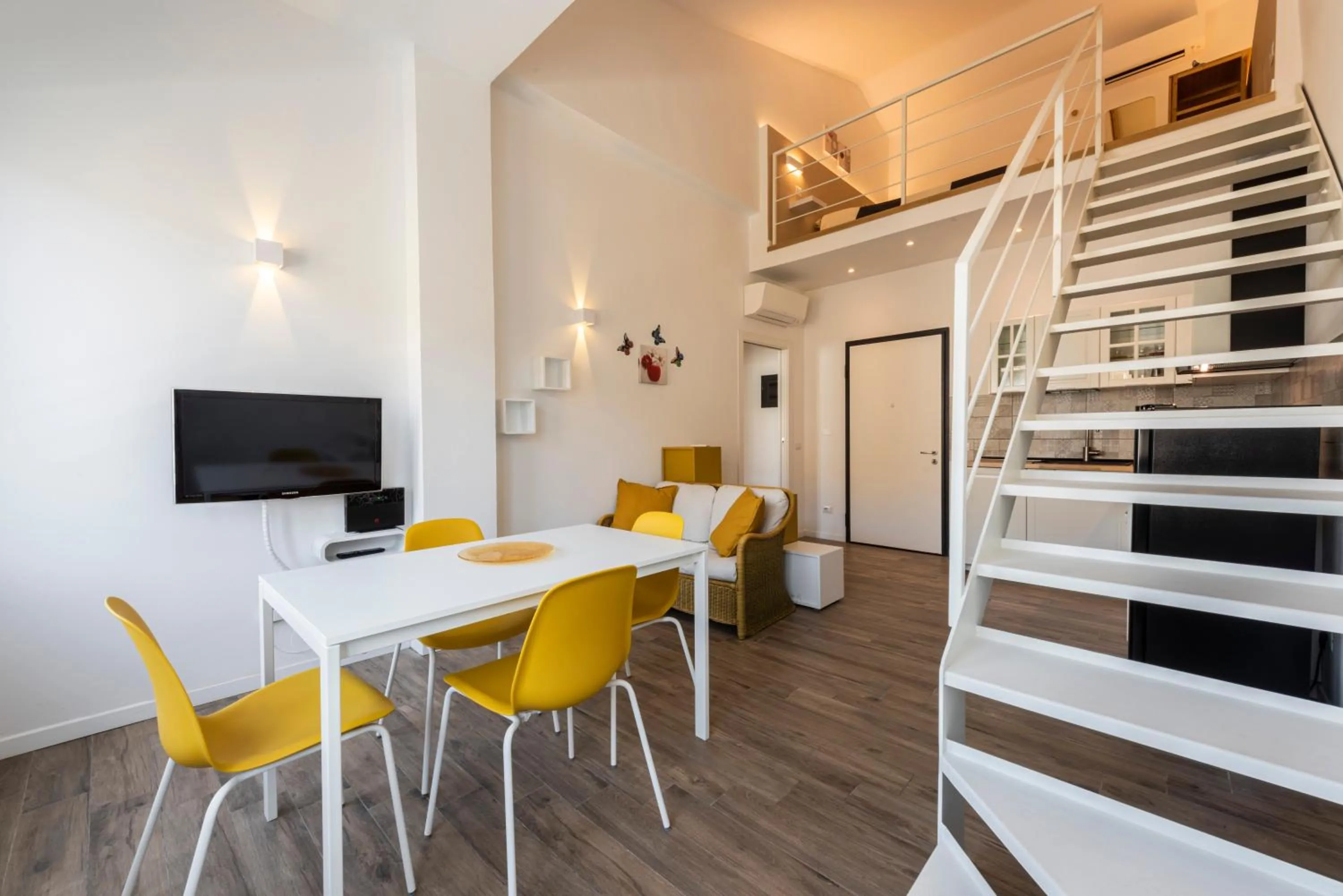 TV and multimedia in Ruote Stylish Loft by Mmega