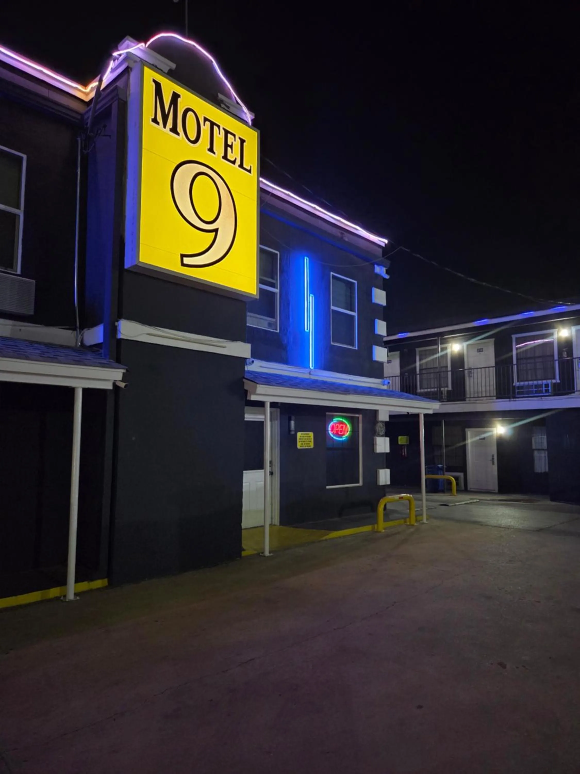 Property building in Motel 9
