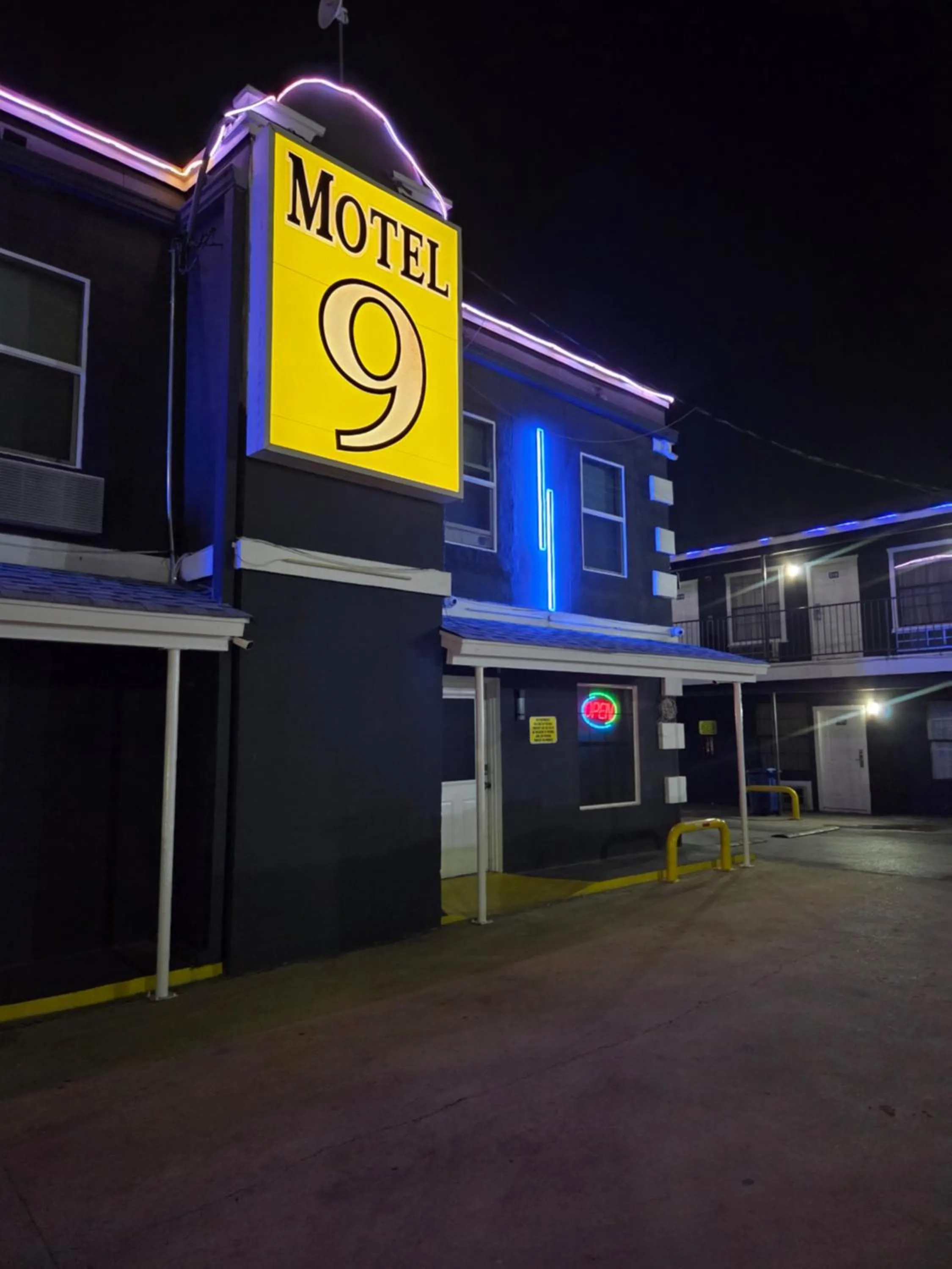 Property building in Motel 9