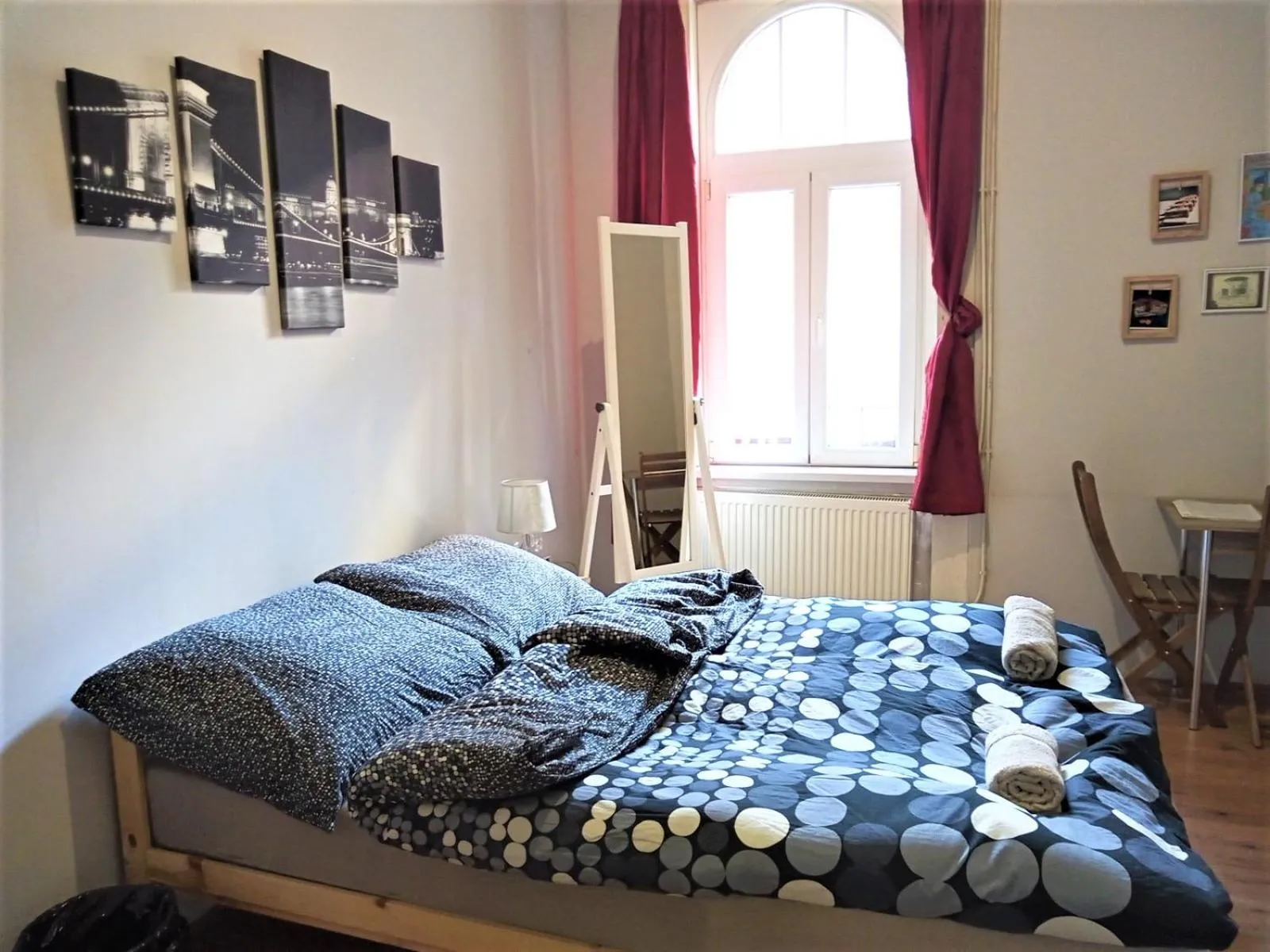 Bed in Aurora Apartments