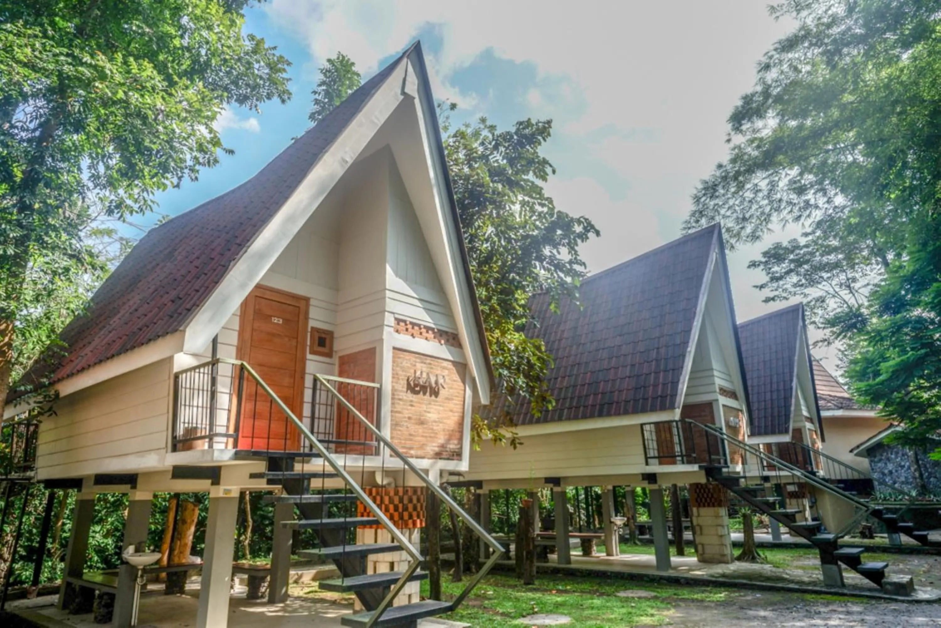 Urbanview Resort Kampoeng Media Yogyakarta by RedDoorz