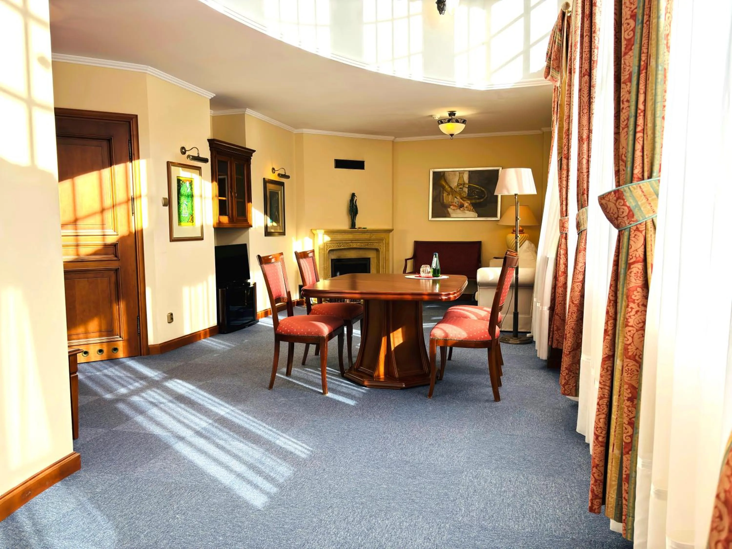 Living room in Hotel Opera