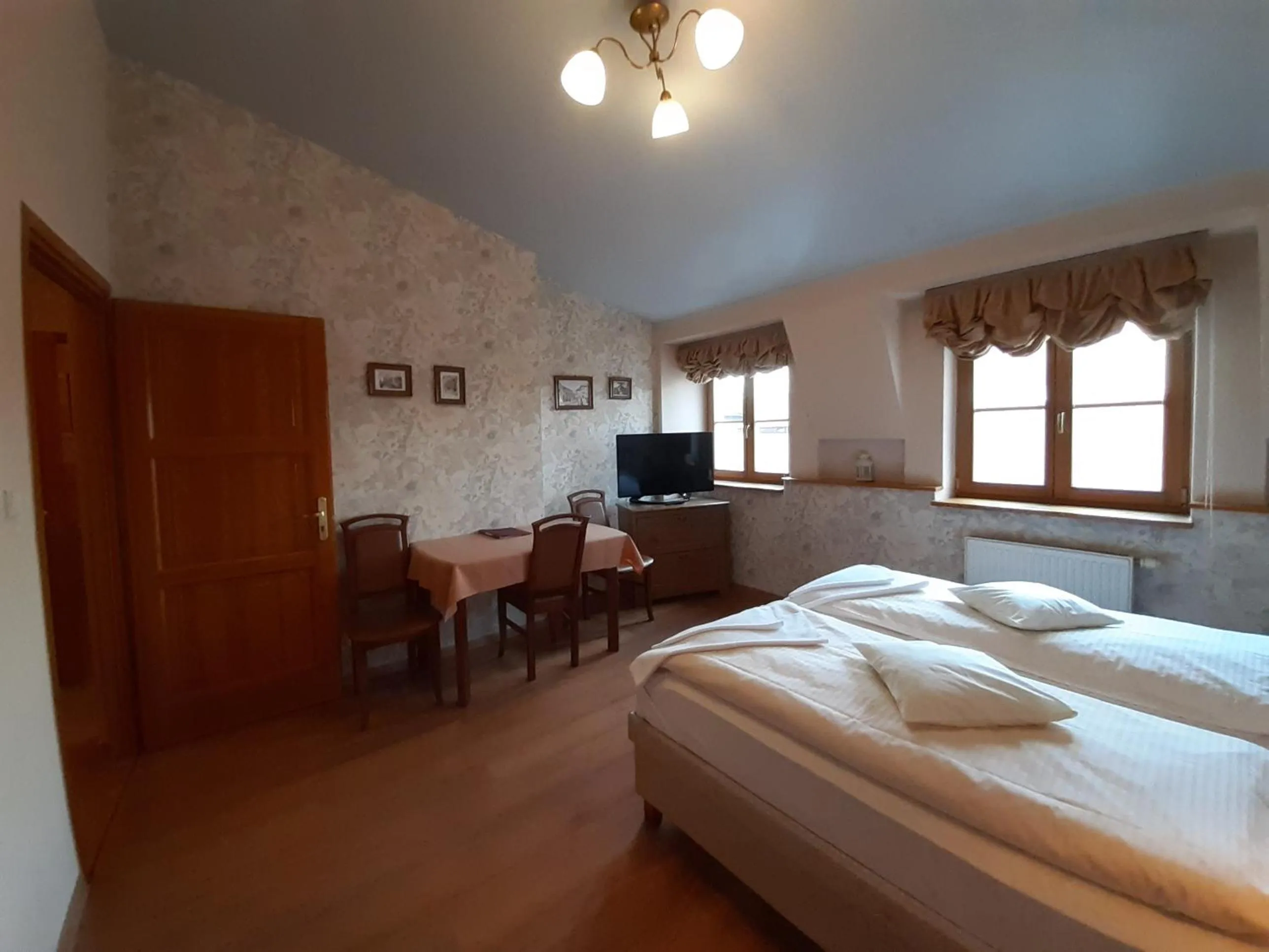 Photo of the whole room, Bed in Kazimierz Secret