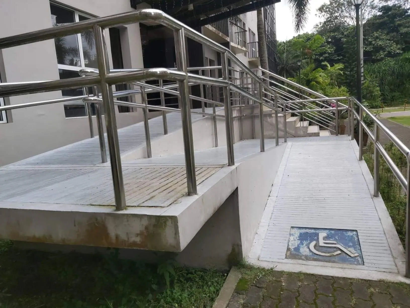 acessibility in Affordable Tagaytay Monteluce 2 BR with Pool G28