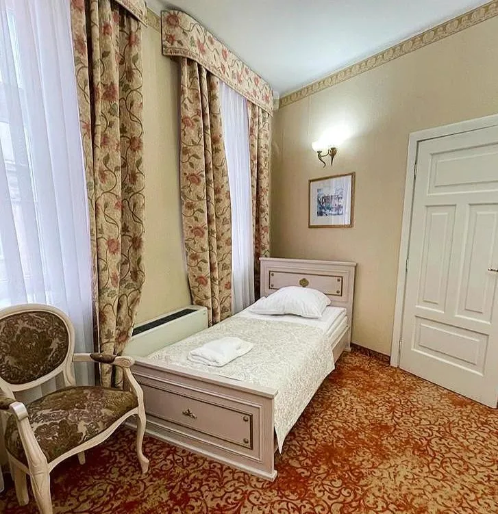 Photo of the whole room in Great Polonia Kraków Old Town