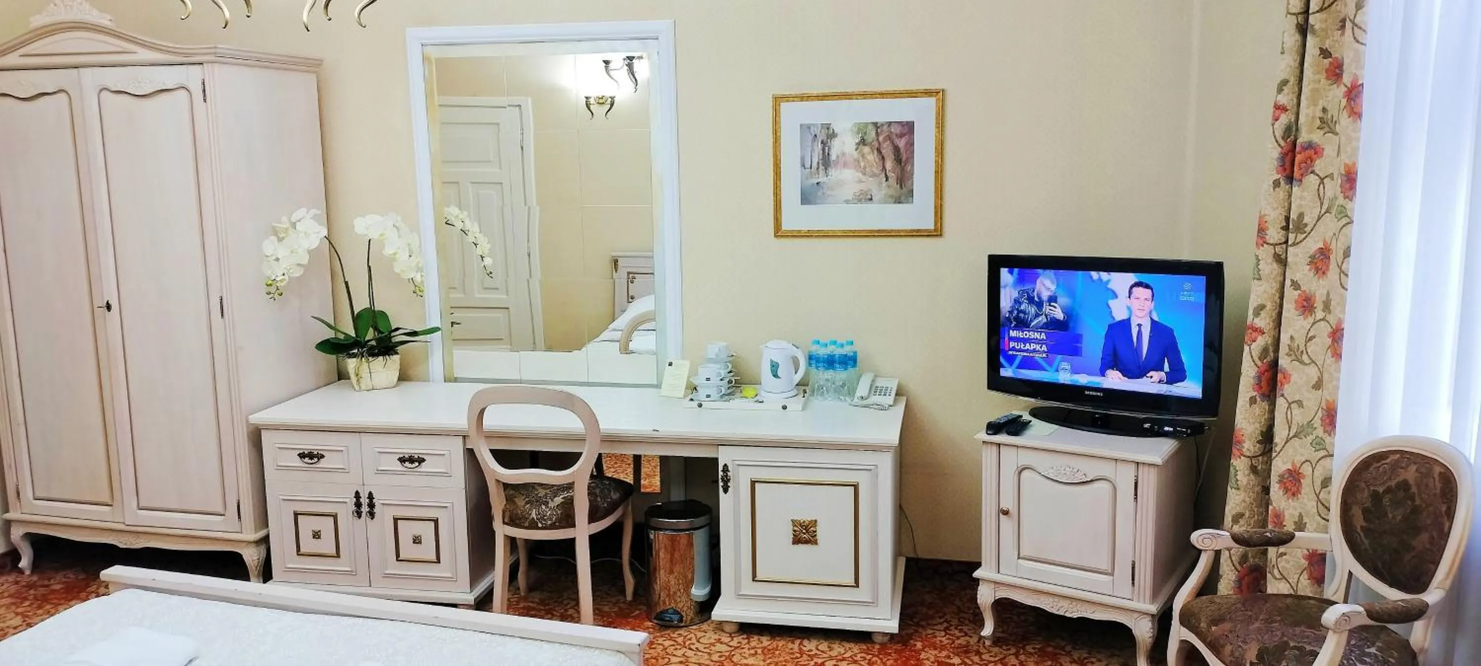 Photo of the whole room in Great Polonia Kraków Old Town