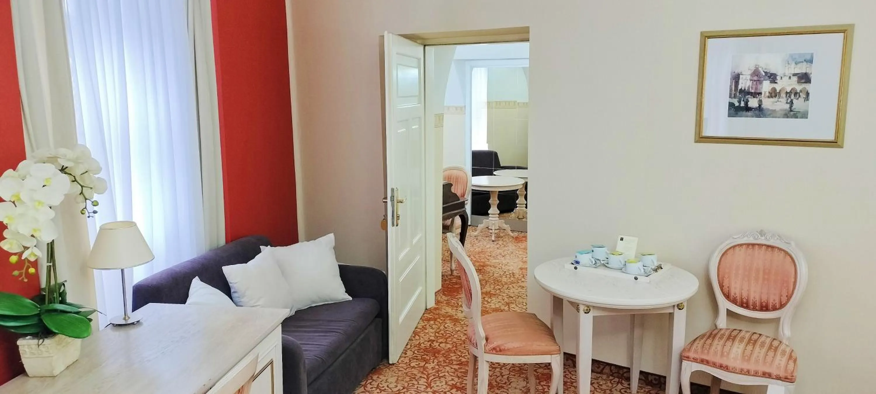 Photo of the whole room in Great Polonia Kraków Old Town