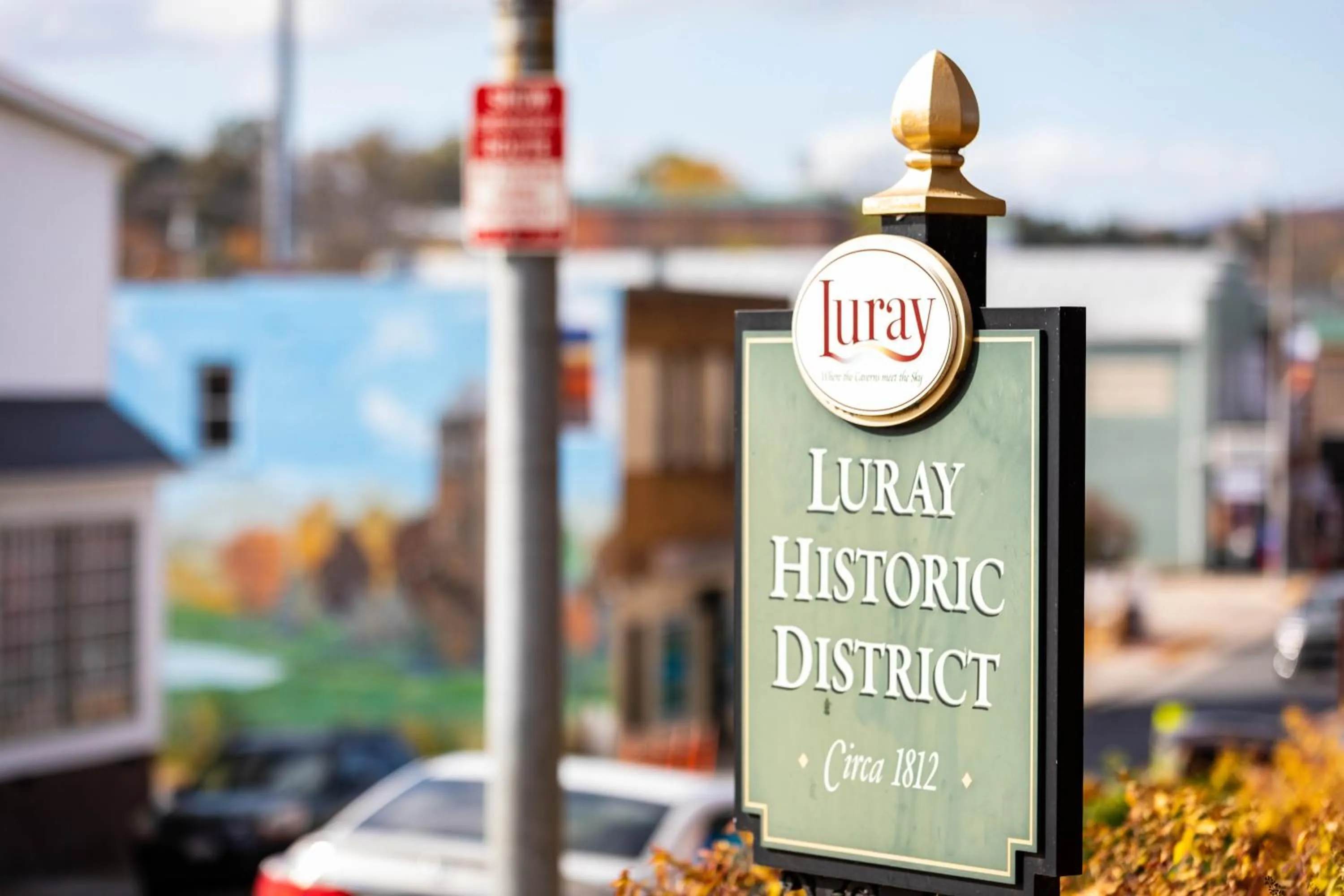 Sleepy Hollow 5BR Cabin - National Park 7 Min, Hot Tub, Fire Pit, Sleeps 12