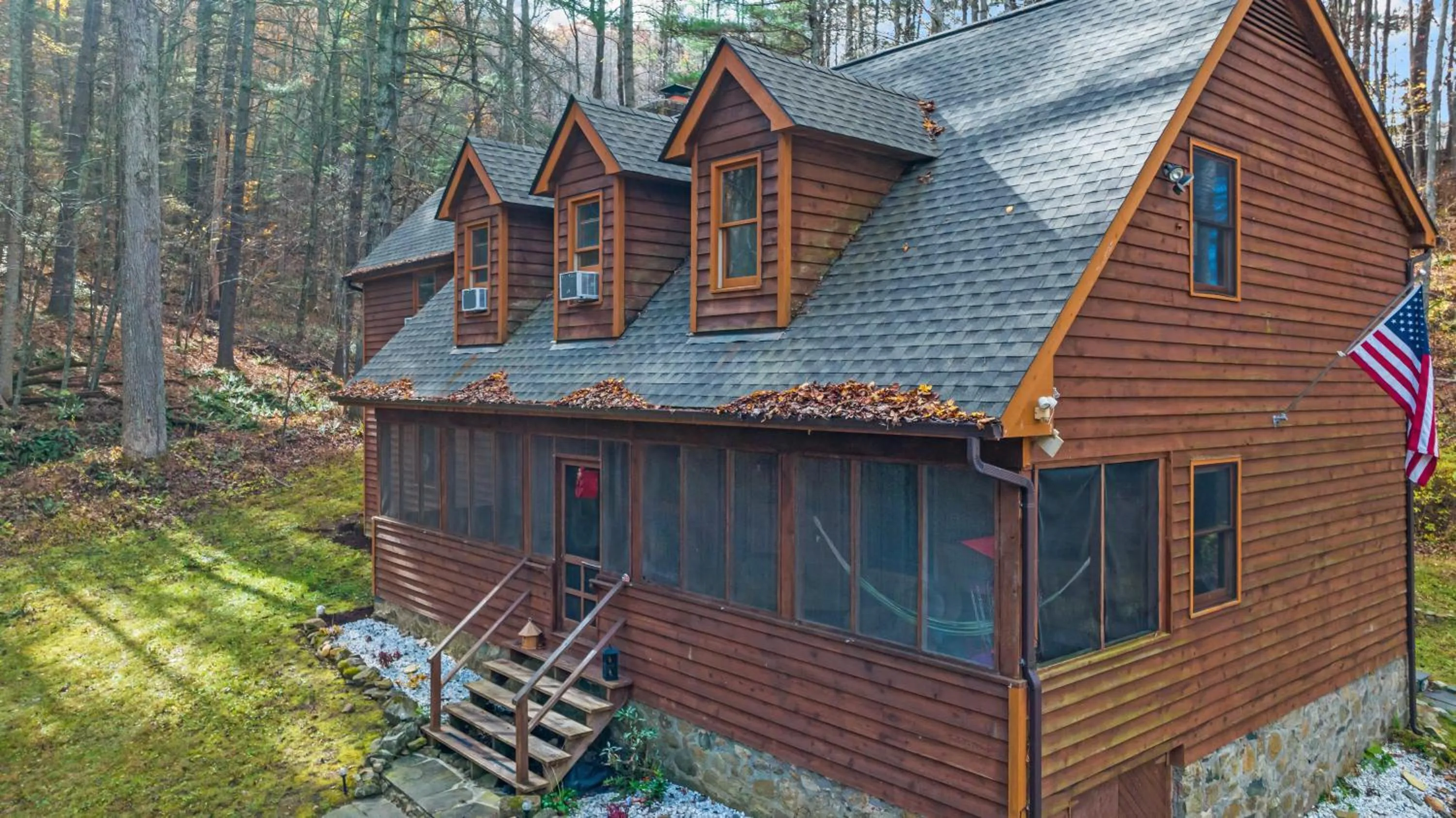 Sleepy Hollow 5BR Cabin - National Park 7 Min, Hot Tub, Fire Pit, Sleeps 12