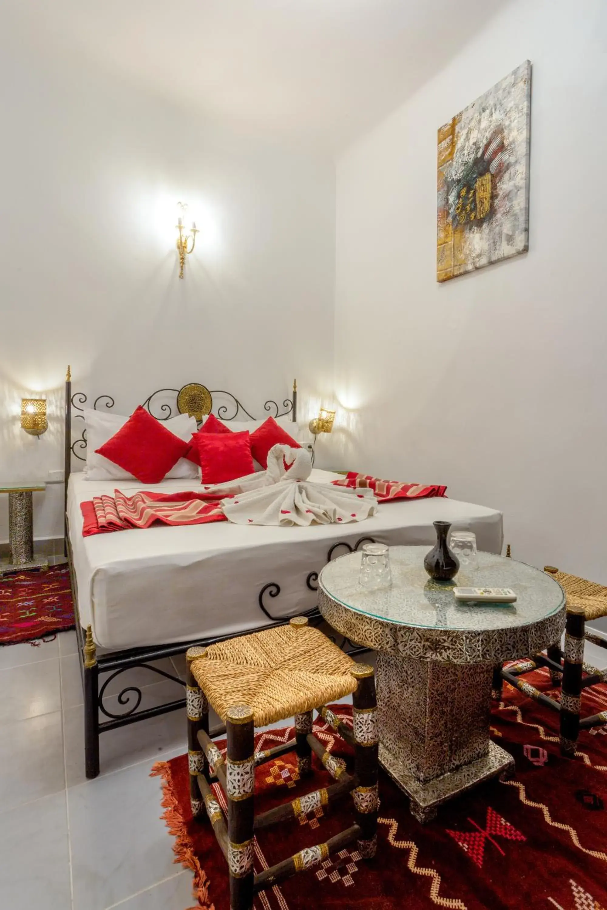 Double Room with Private Bathroom in Riad La Porte d'Or & SPA Double Room with Private Bathroom in Riad La Porte d'Or & SPA
