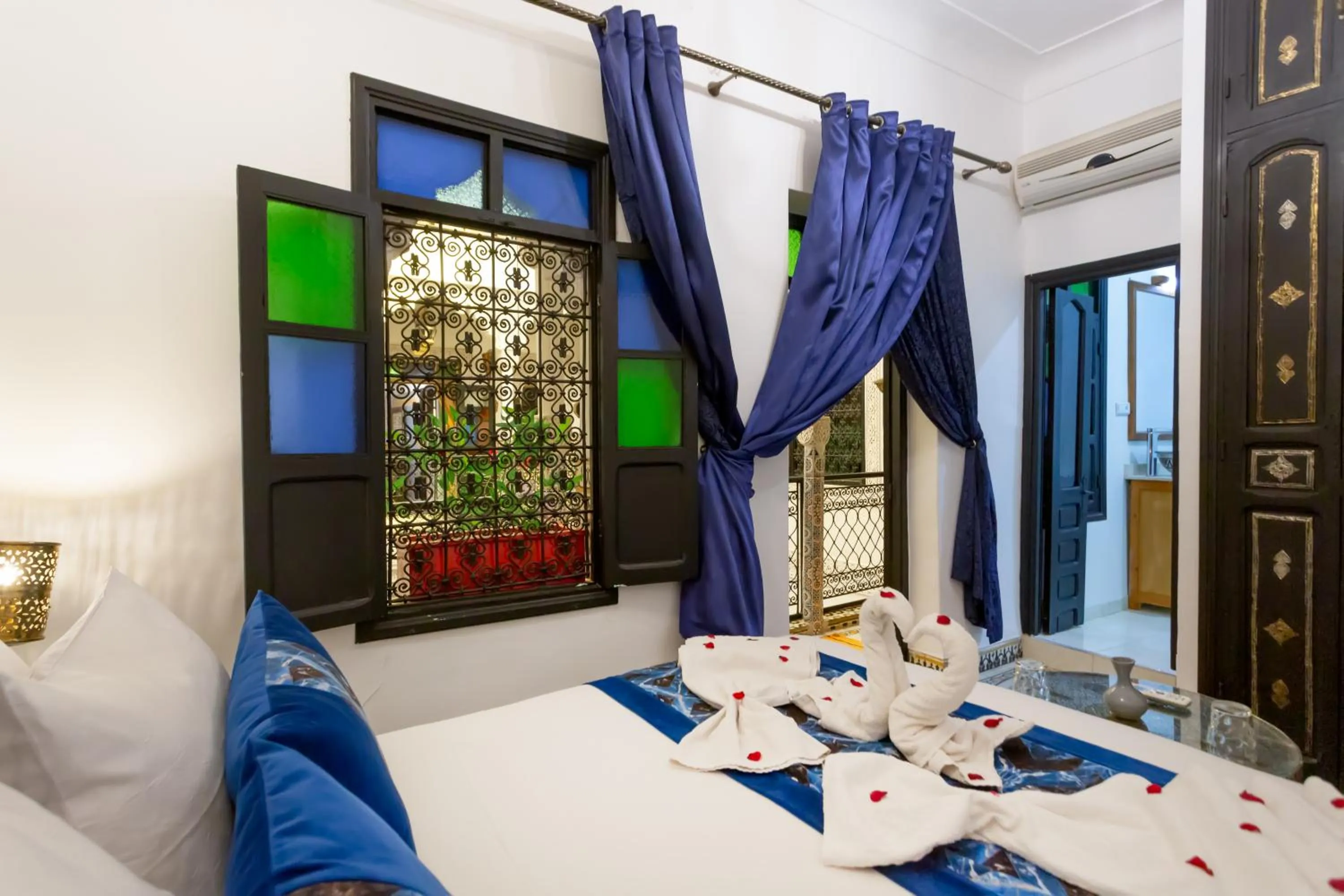 Bedroom in Riad La Porte d'Or & SPA