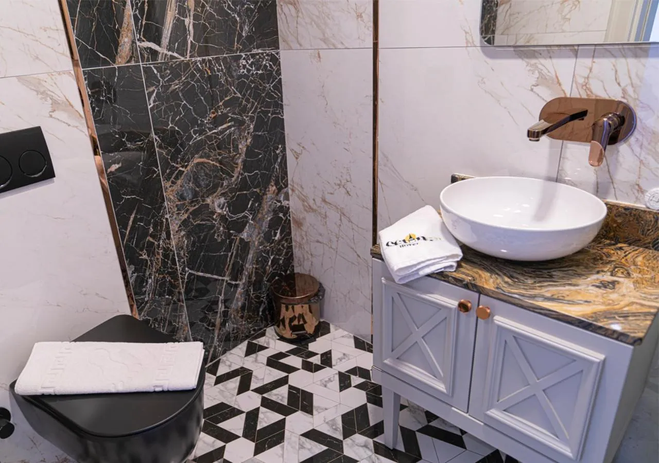 Bathroom in Cetin Port Hotel