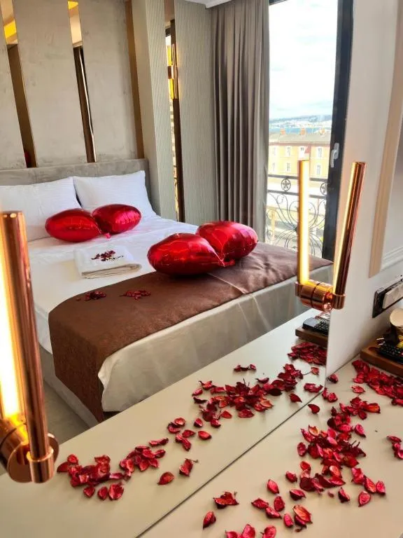 Bed in Cetin Port Hotel