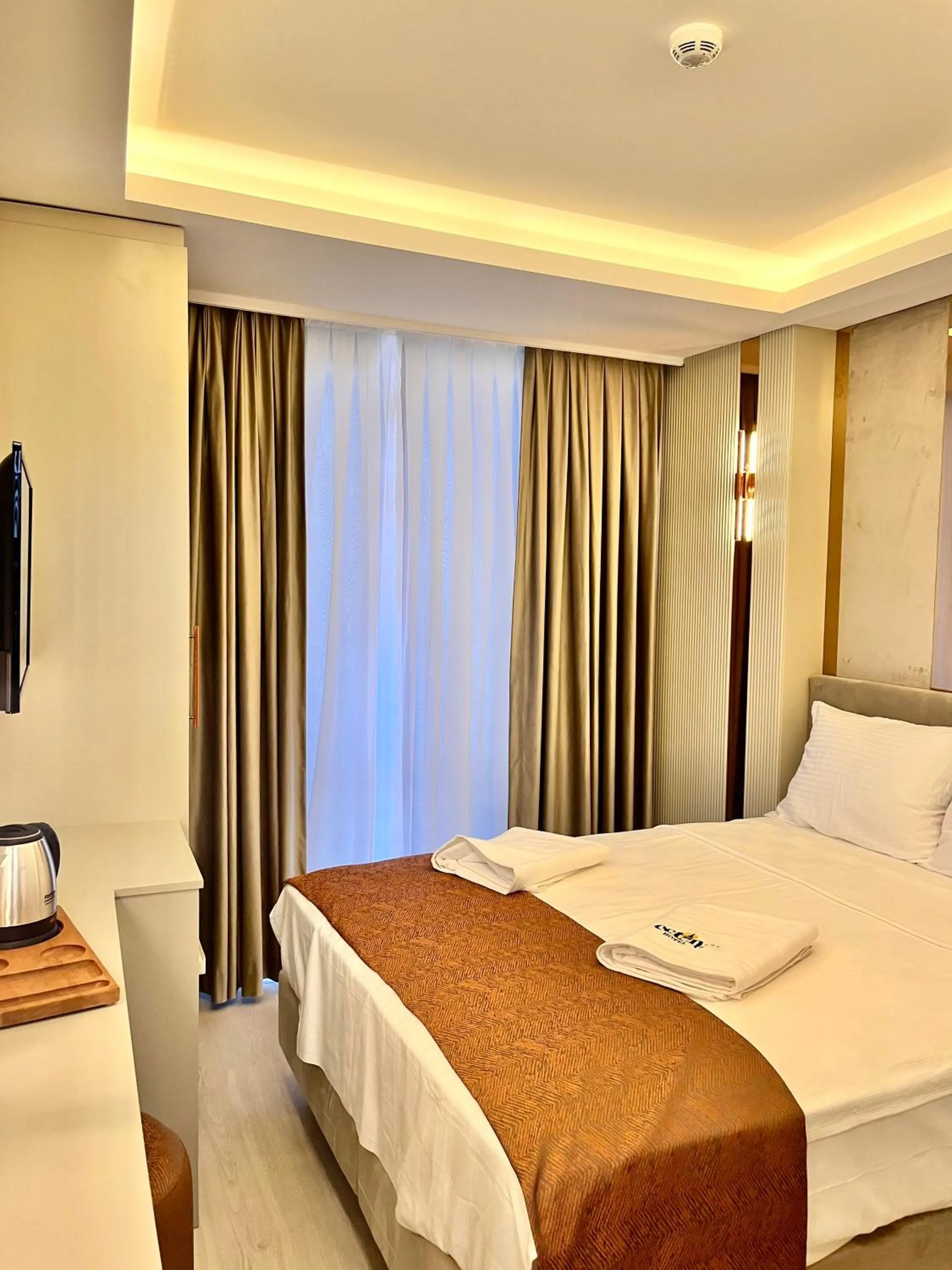 Bed in Cetin Port Hotel