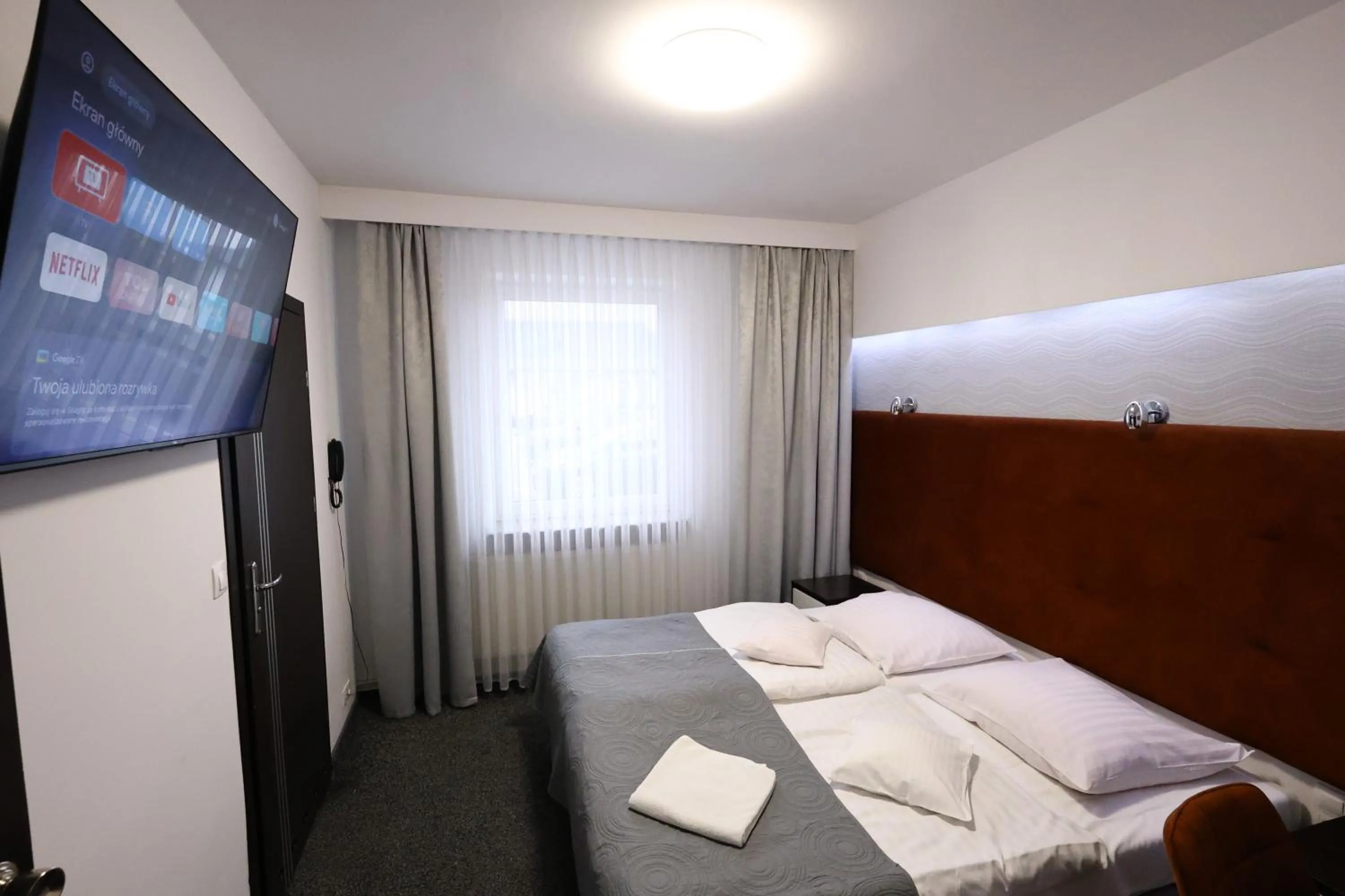 Bed in Hotel Junior - jesteśmy w trakcie modernizacji