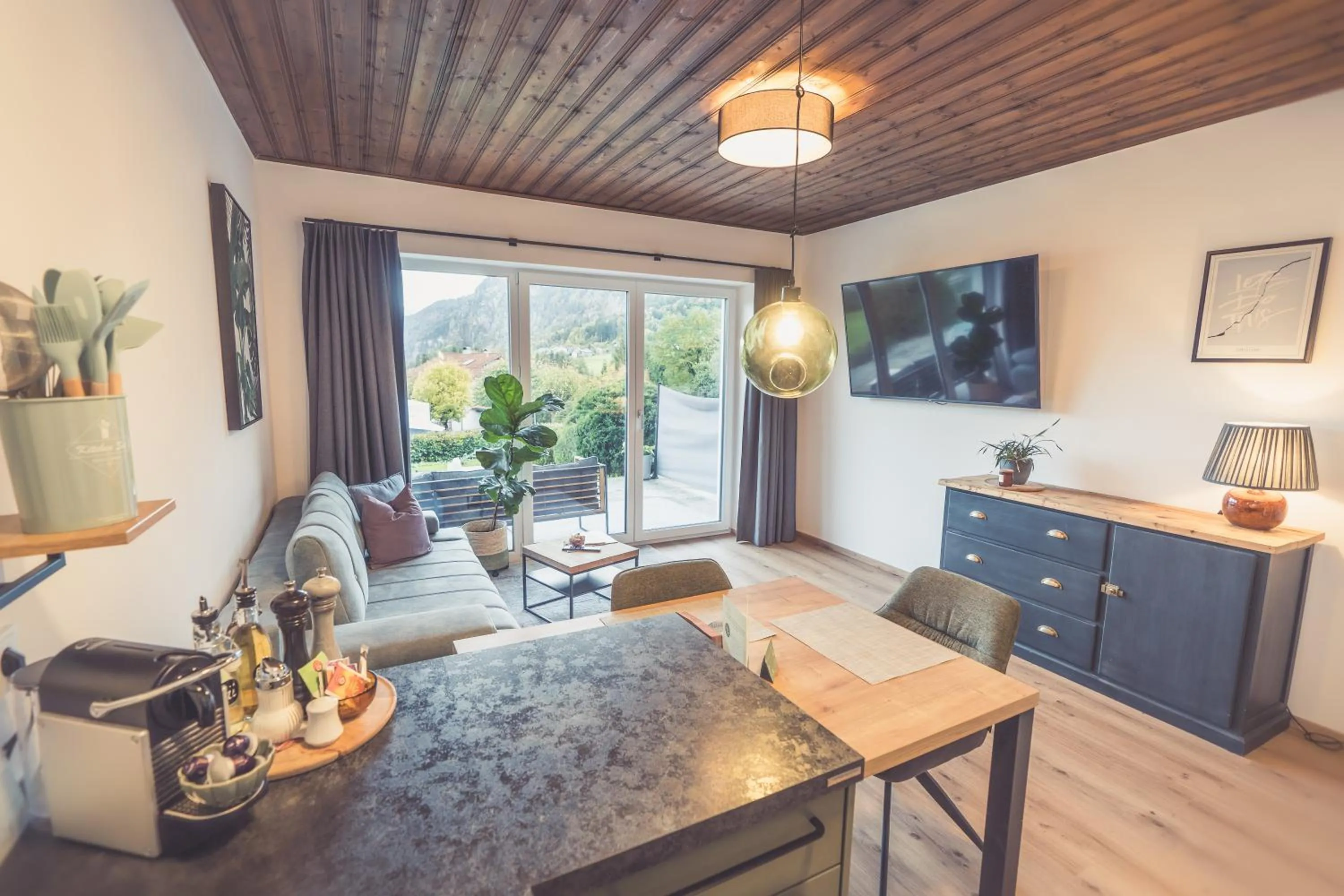 TV and multimedia in Anna Pertl - lieblingsquartier