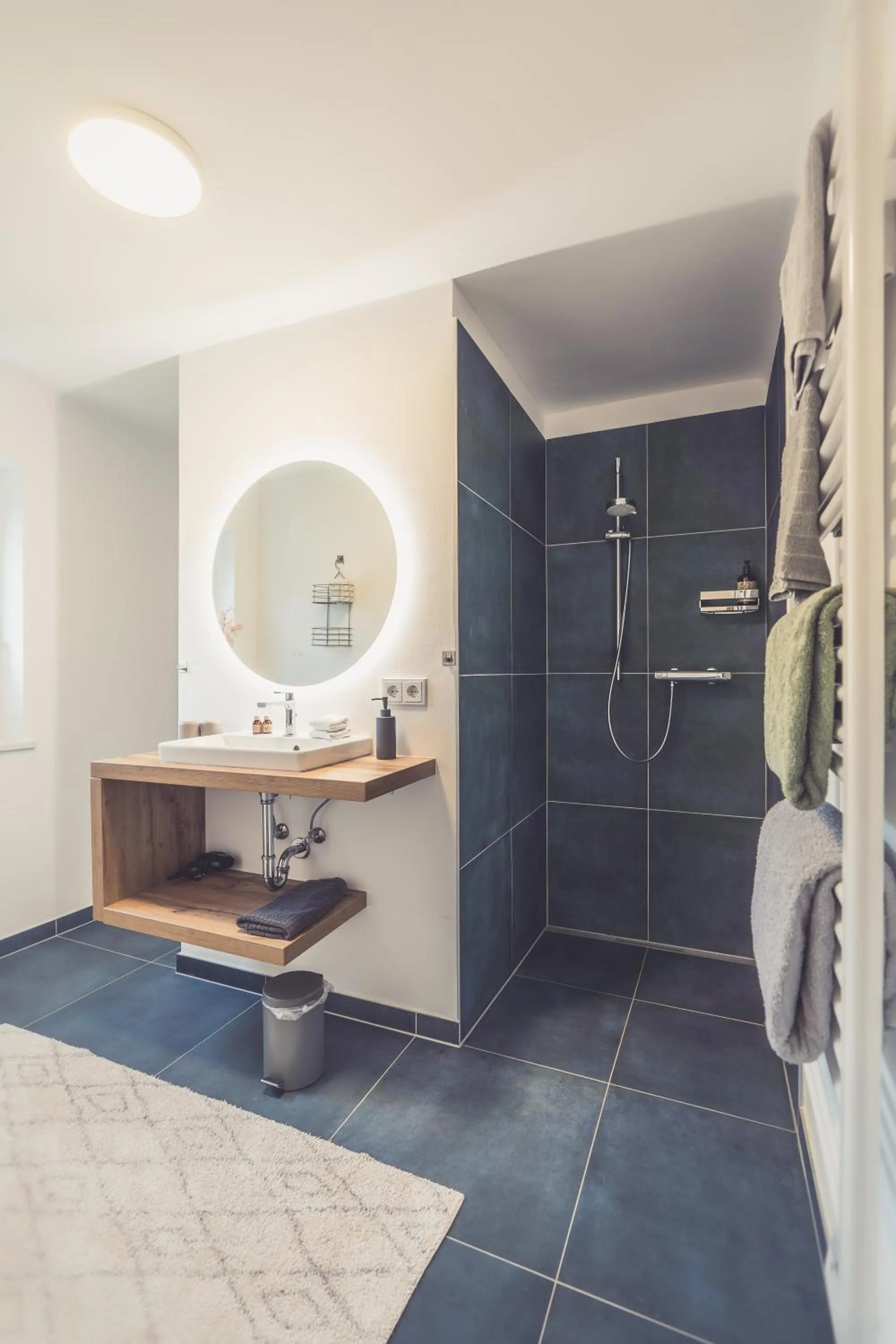 Shower in Anna Pertl - lieblingsquartier