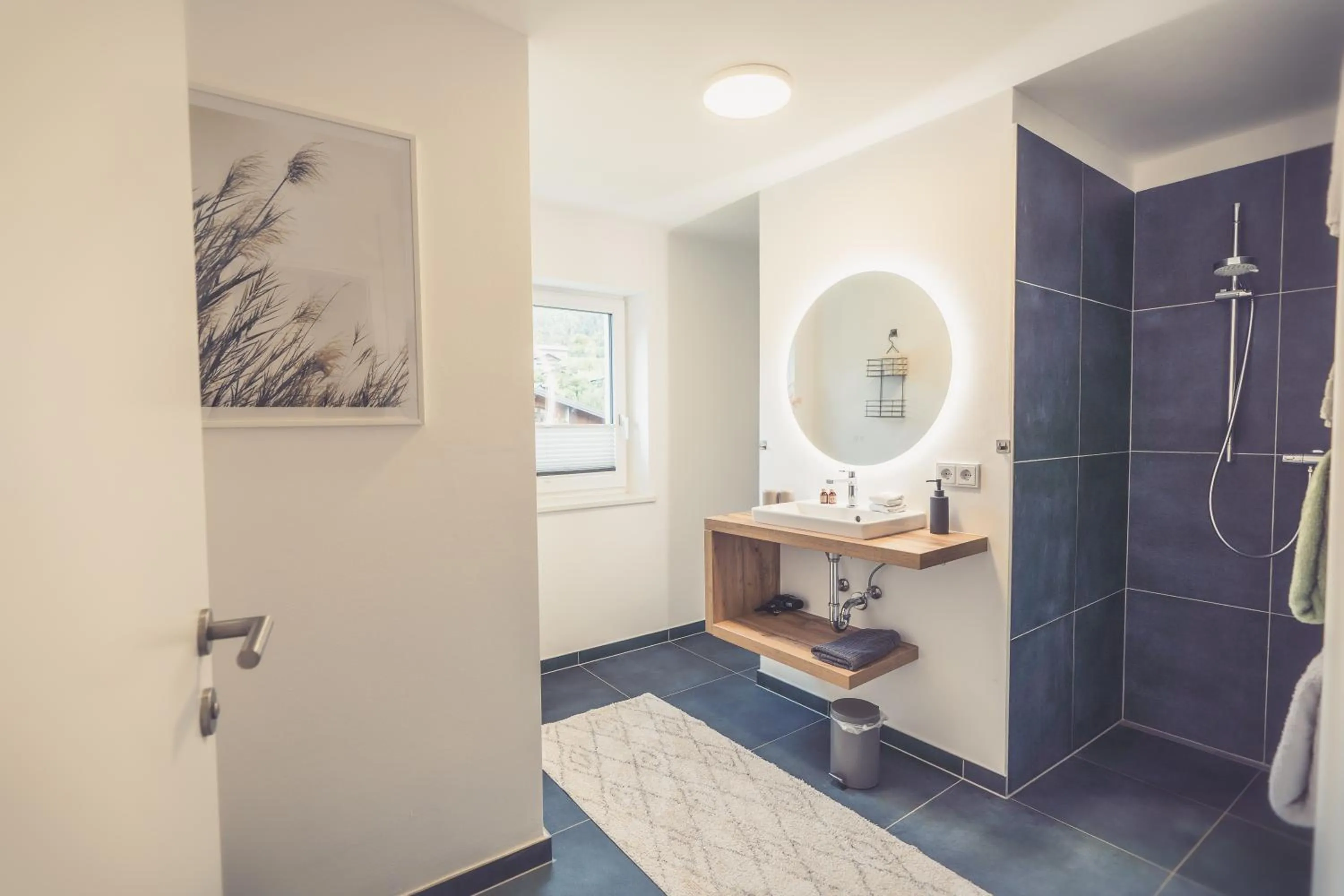 Shower in Anna Pertl - lieblingsquartier